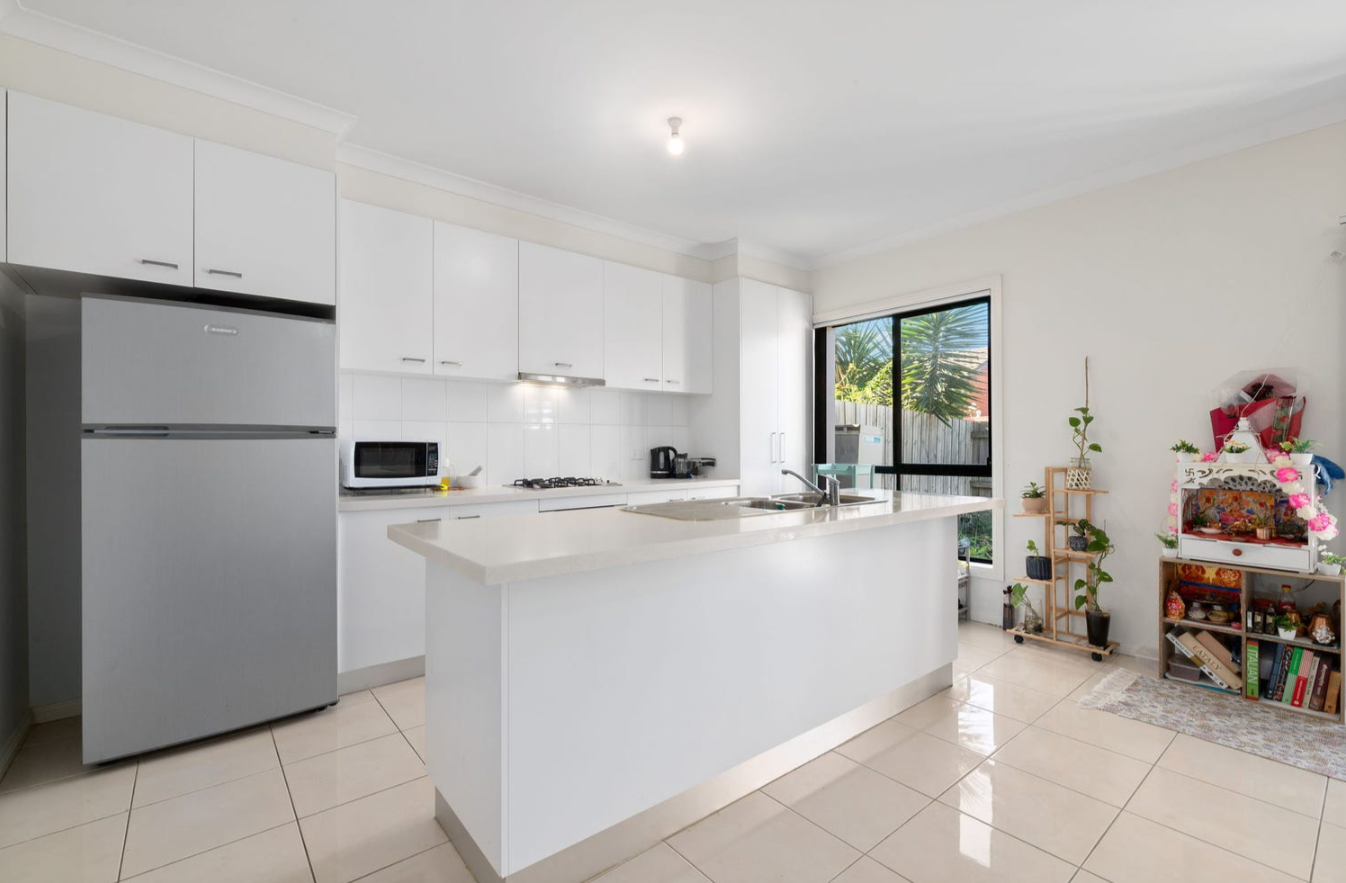 2/38 Coulstock Street, Epping, VIC 3076