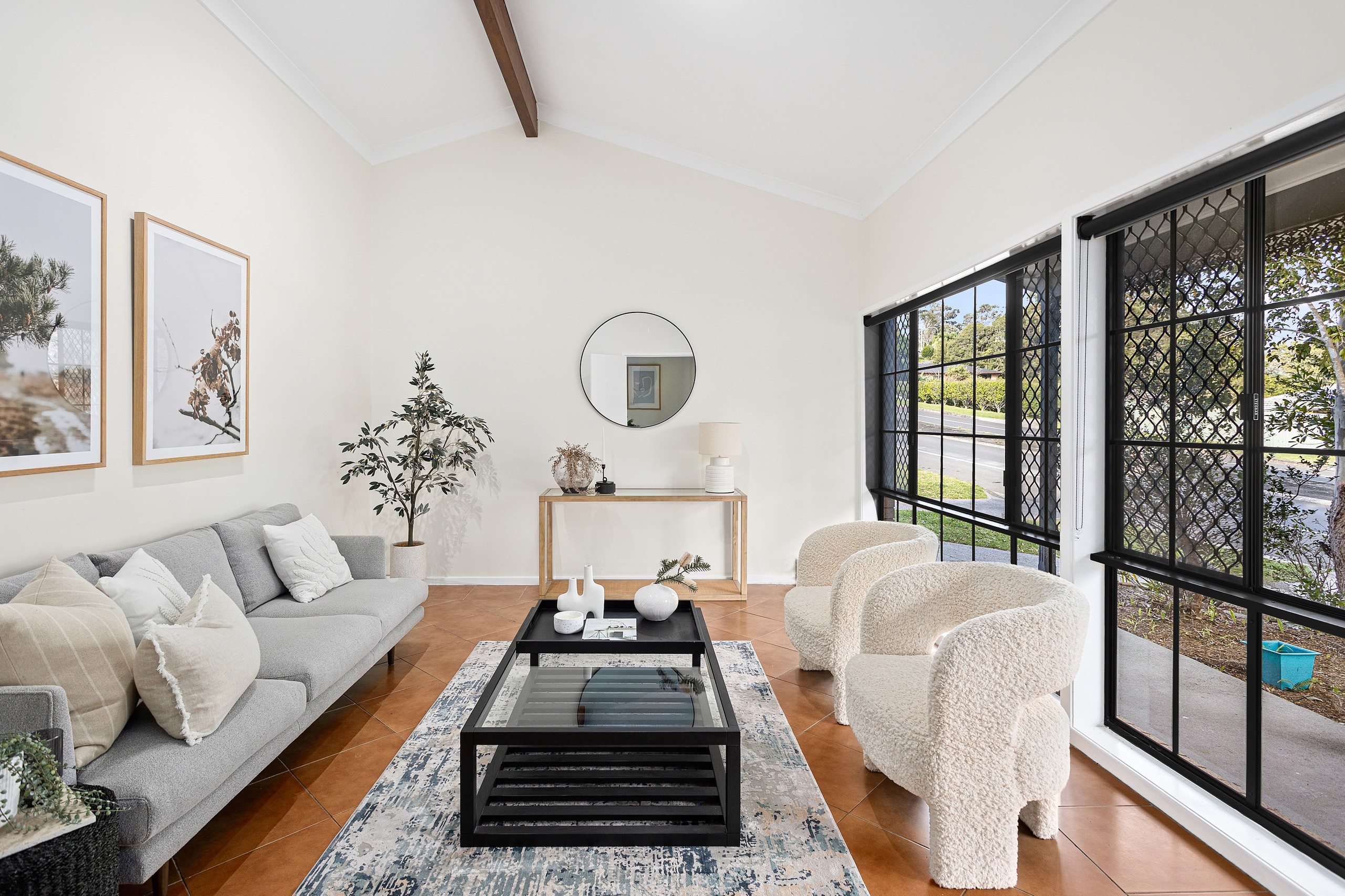 42 Coachwood Drive, Unanderra, NSW 2526