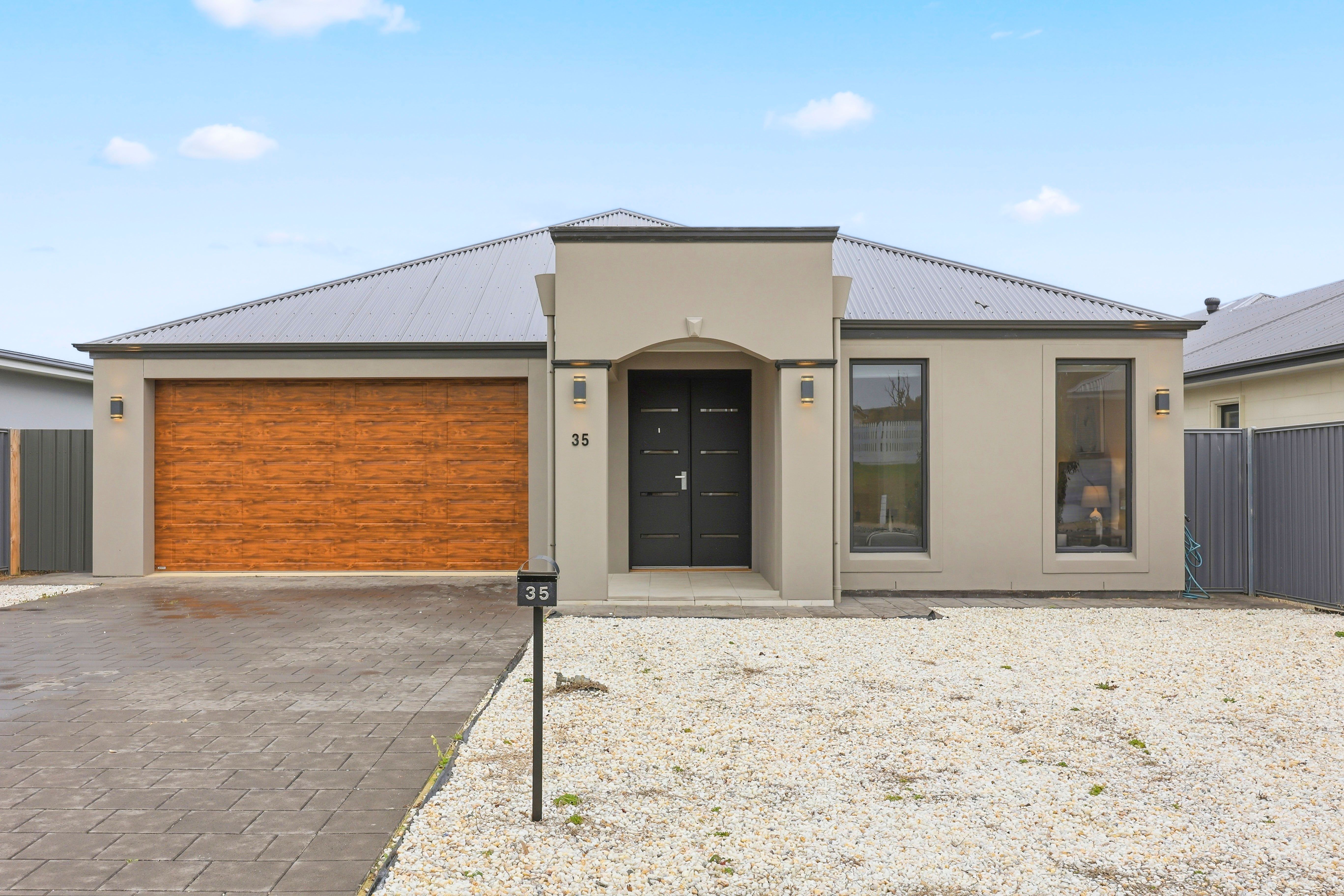 35 Victoria Parade, Hindmarsh Island, SA 5214