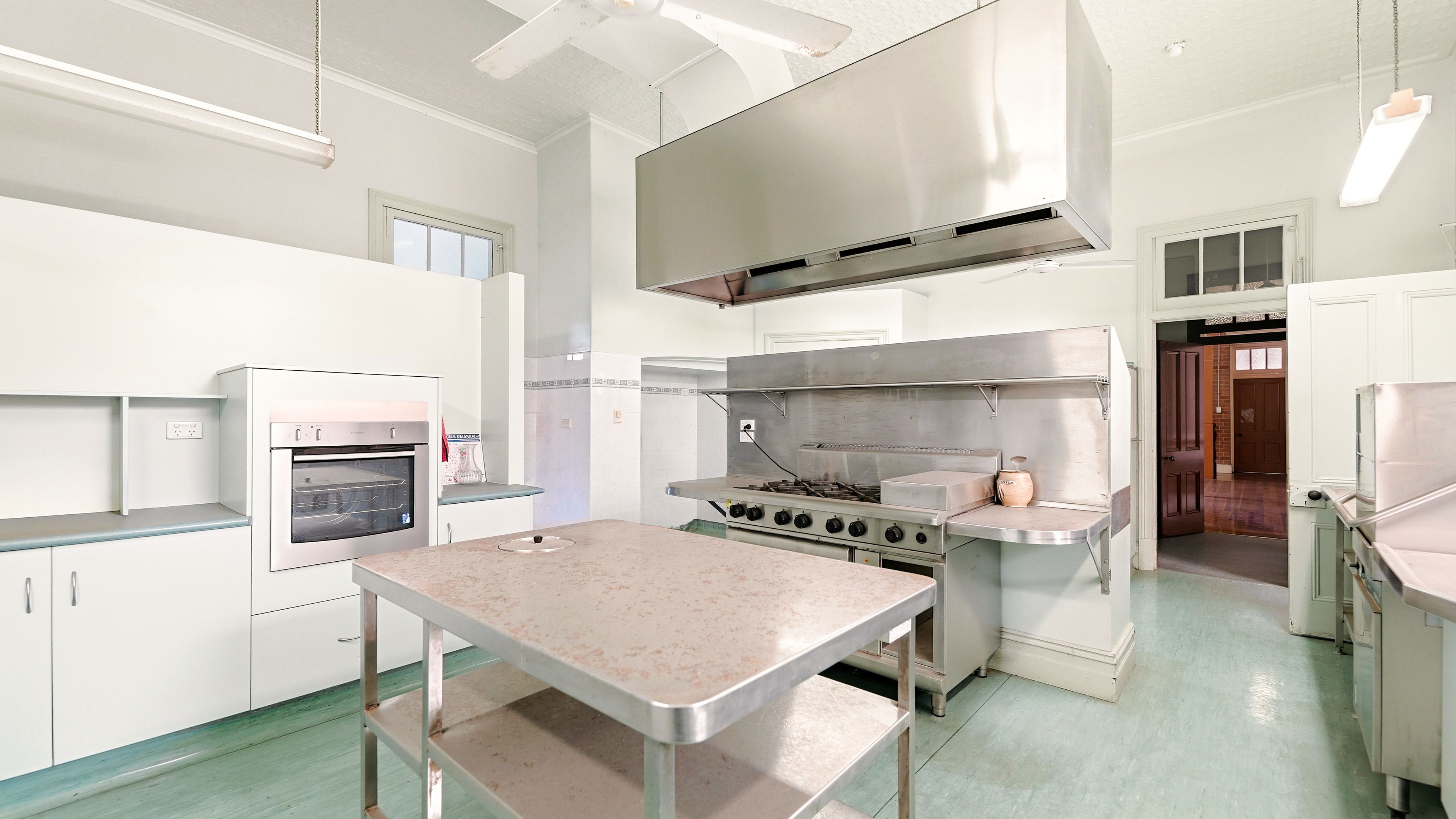 11 Victoria Street — photo 7 of 30