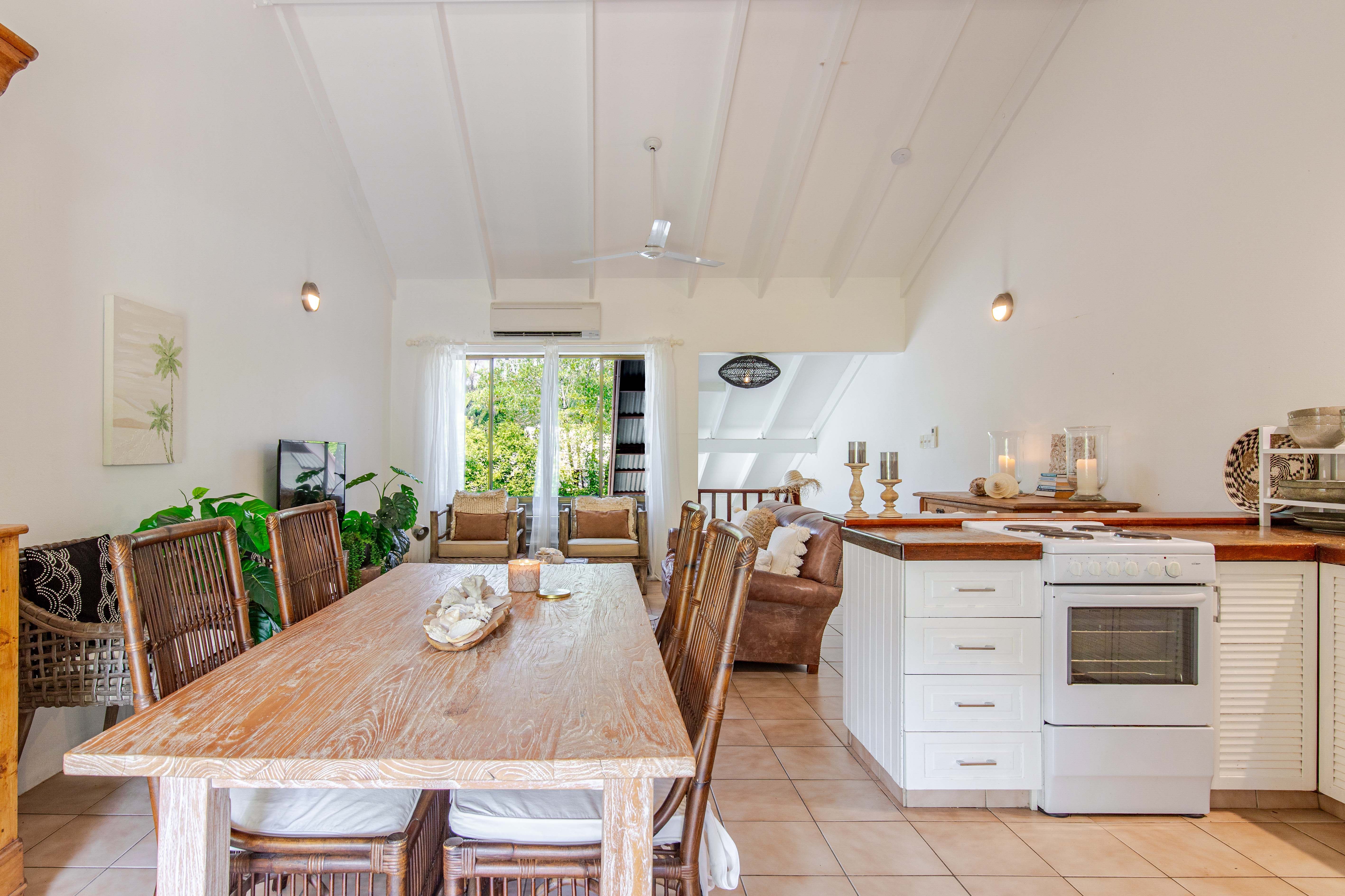 3/4-6 Atoll Close — photo 10 of 16