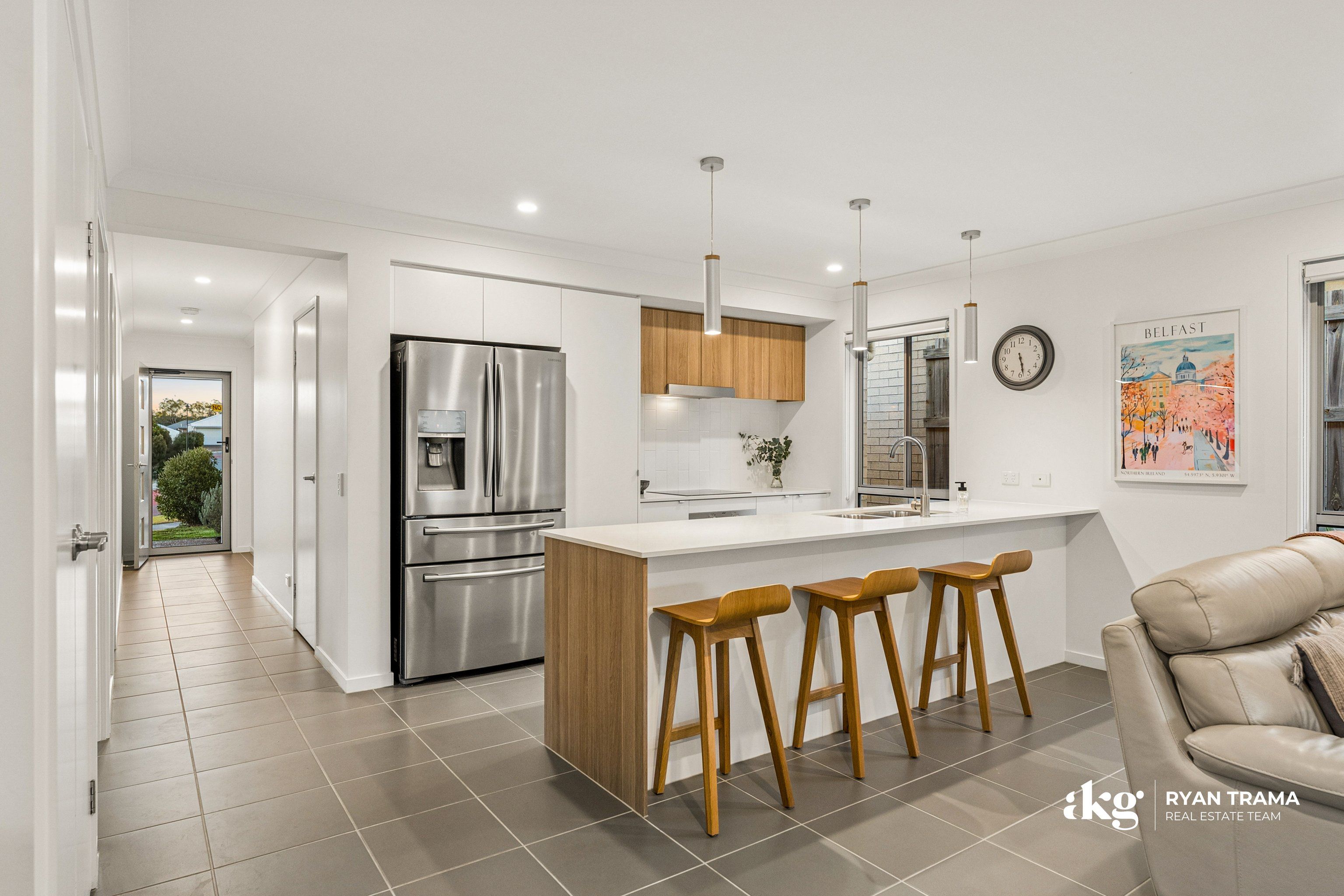 4 Hinkler Way — photo 6 of 30