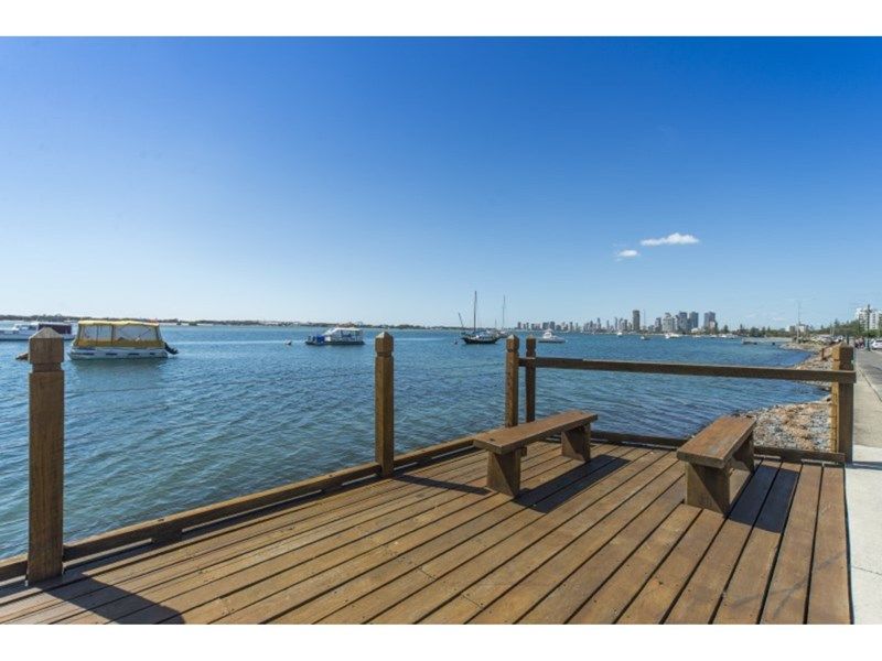 3/6 Broad Street, Labrador, QLD 4215