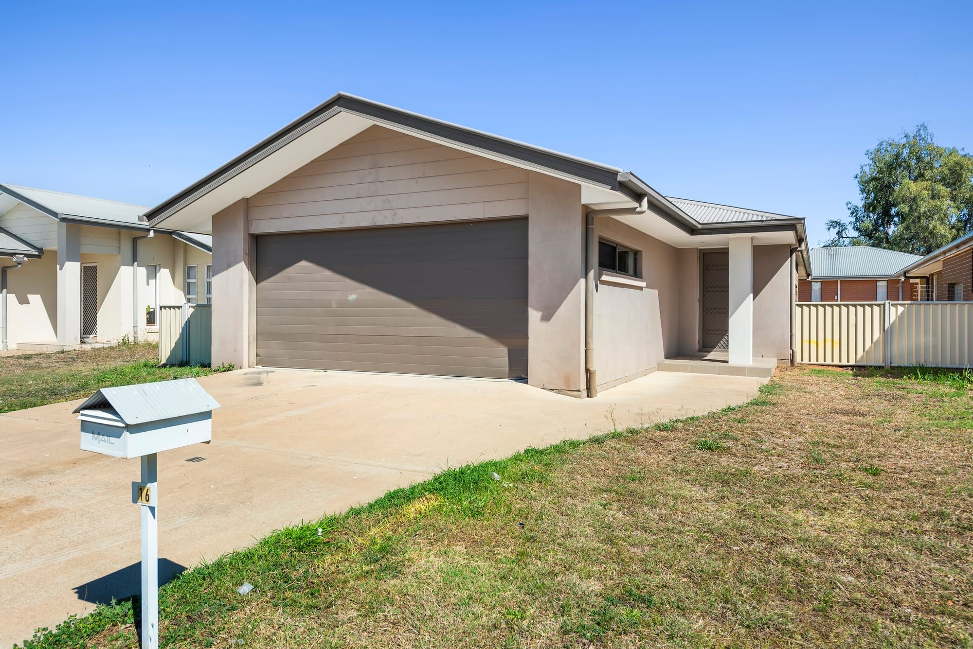 16 Price Street — photo from Ray White Rural Chinchilla
