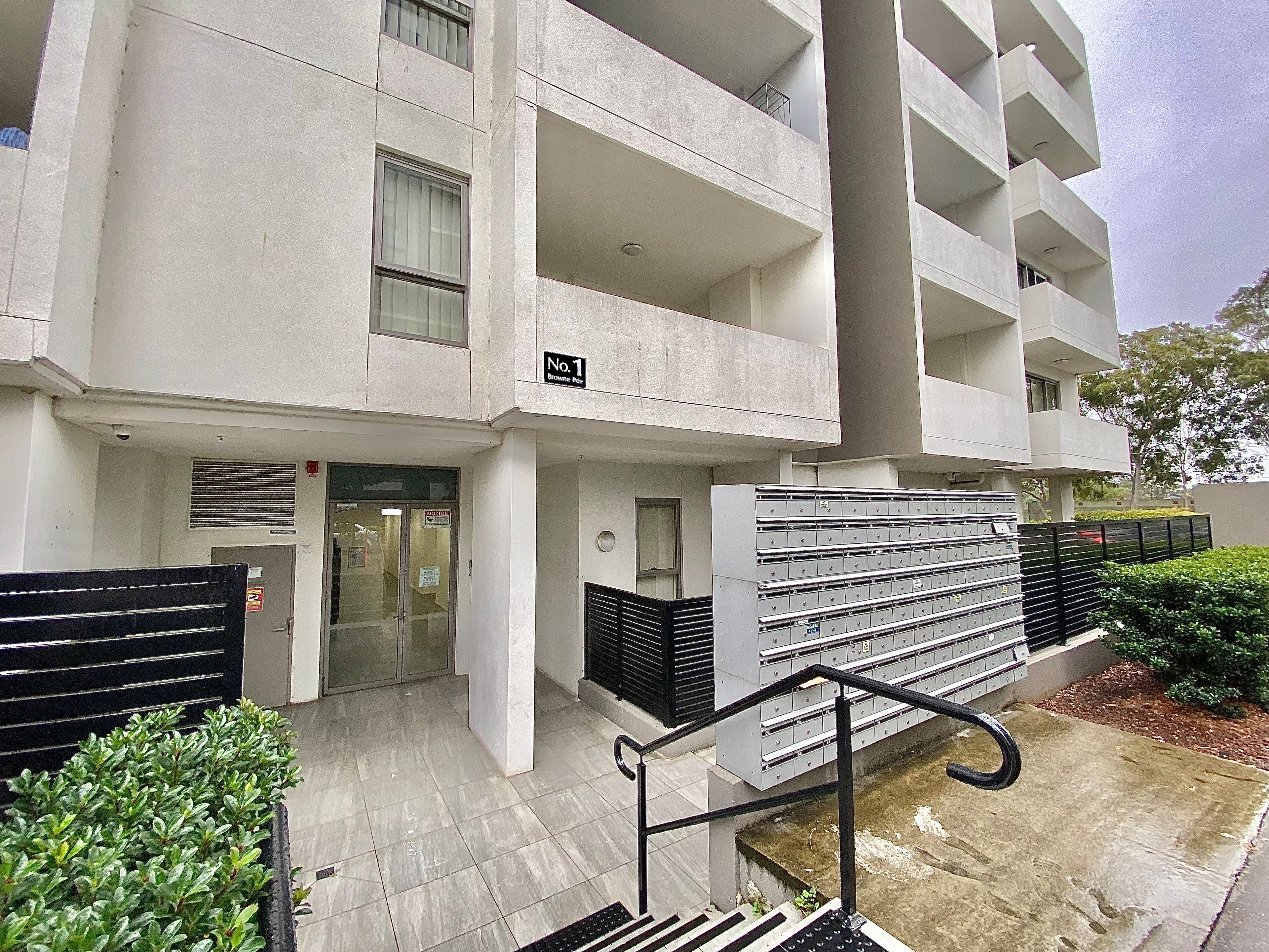 8/1 Browne Parade, Warwick Farm, NSW 2170