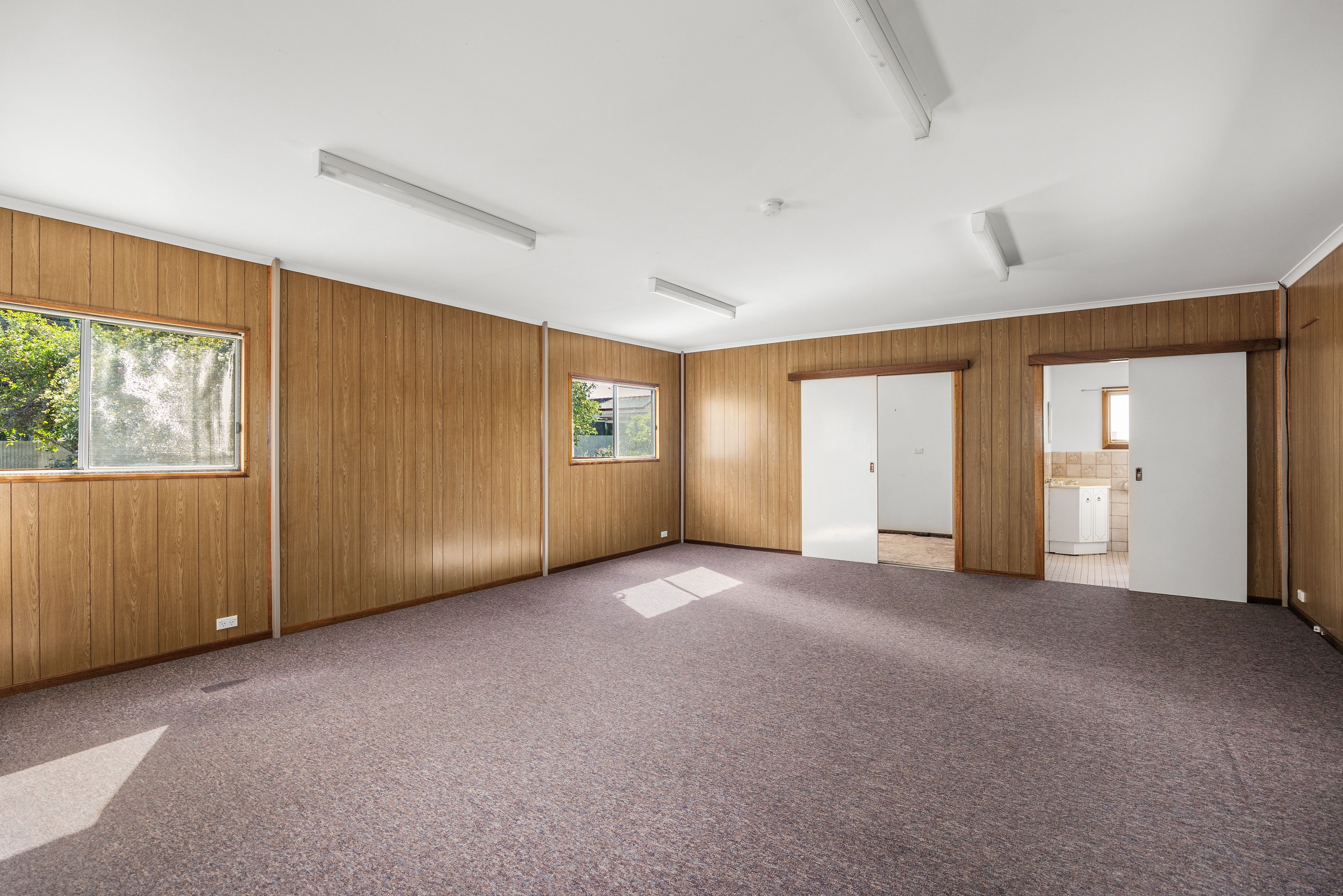 13-17 Resthaven Road — photo 4 of 21