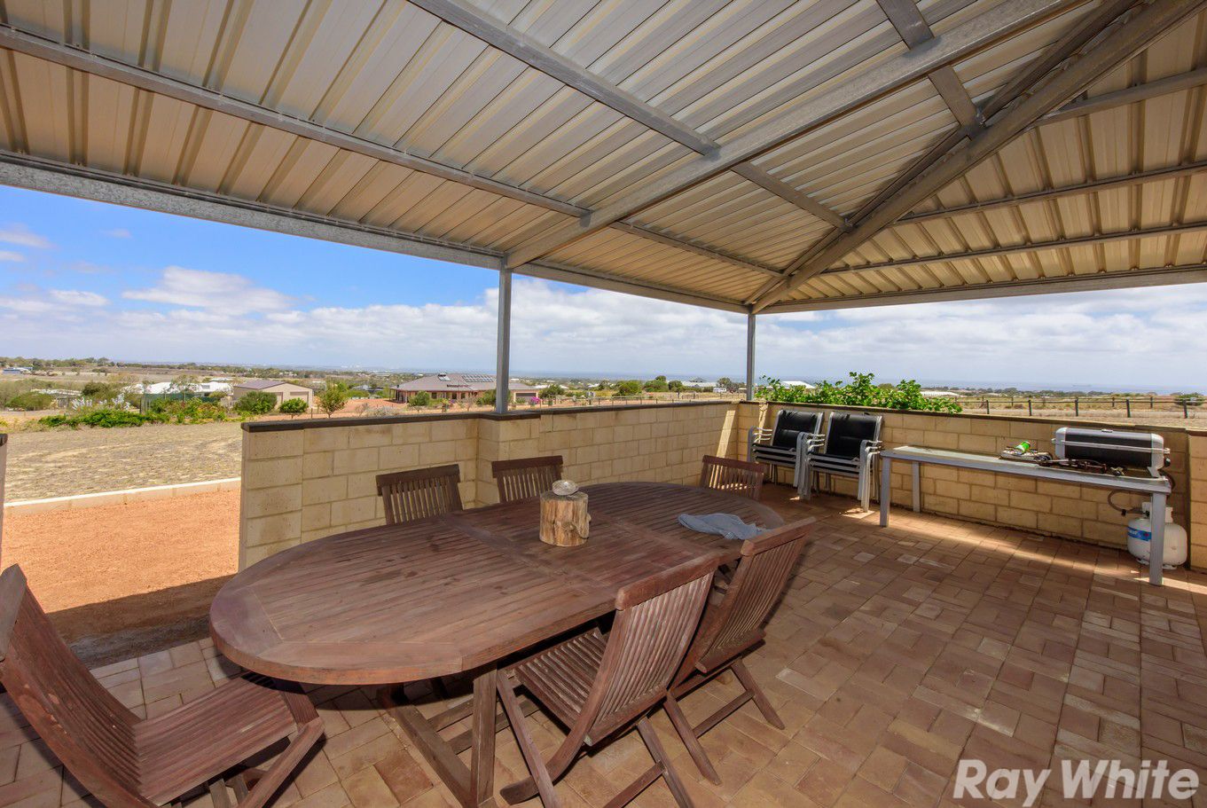 32 Pitchford Crest, White Peak WA 6532