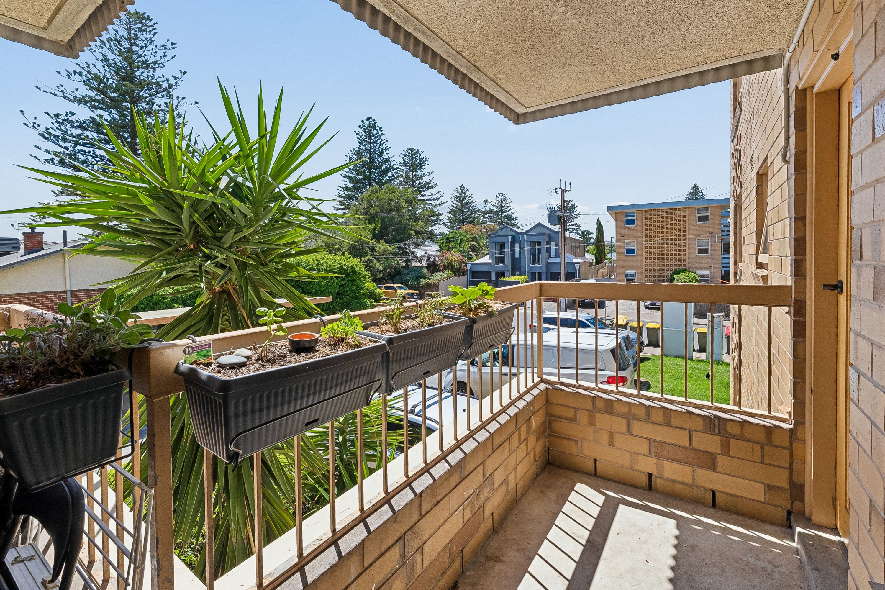 10/21 Sturt Street — photo 7 of 12