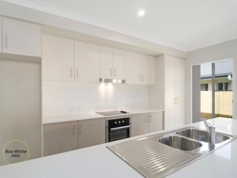 92 Picnic Creek Drive, Coomera, QLD 4209