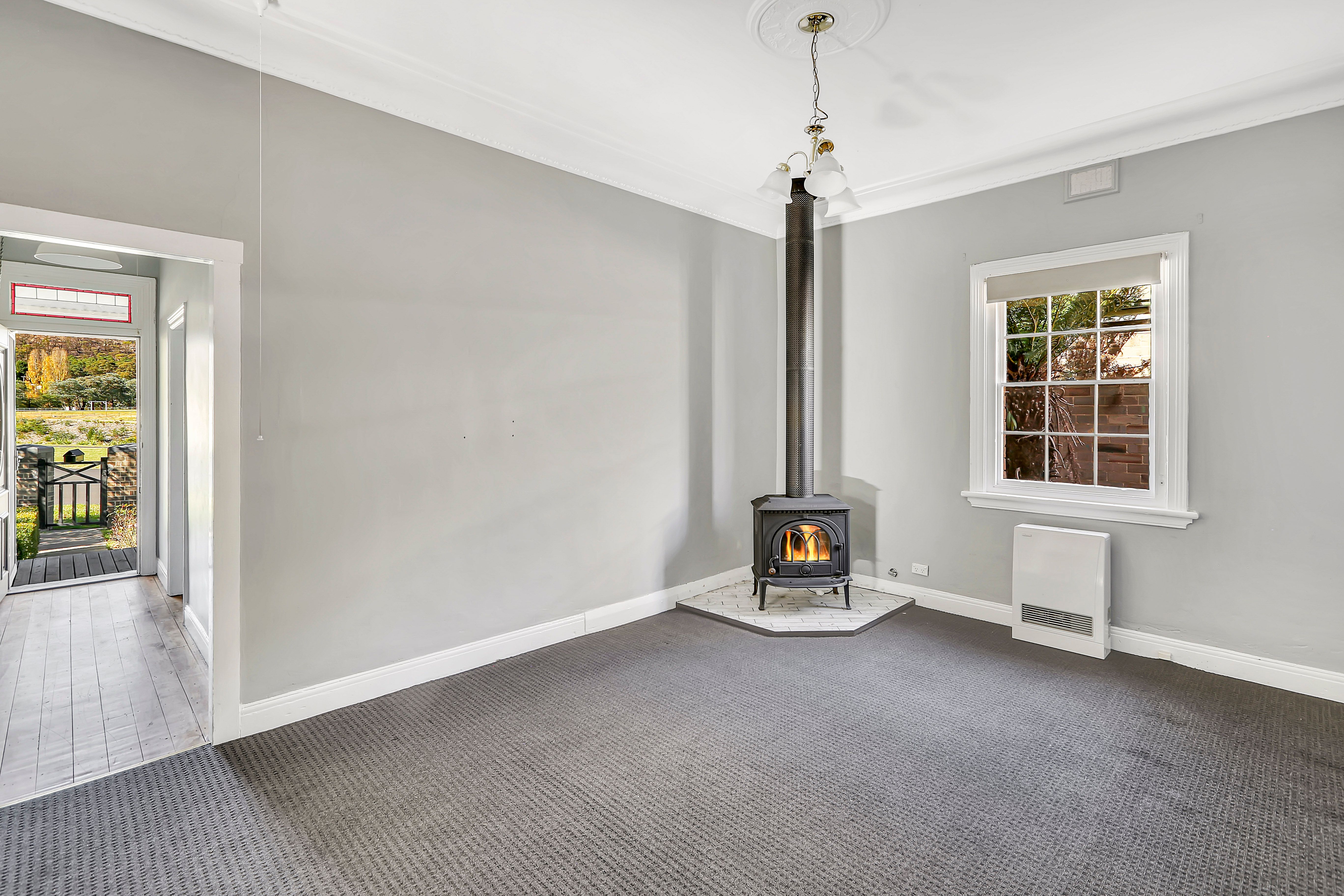 60 SANDFORD Avenue, Lithgow, NSW 2790