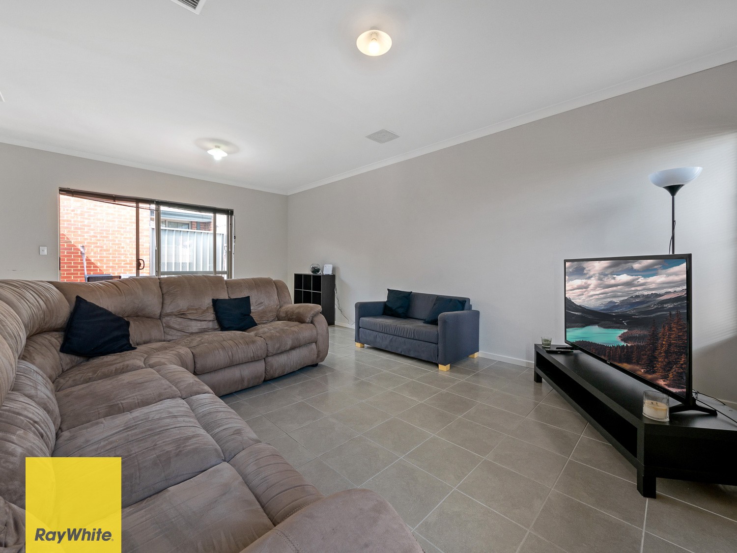 41C Stroughton Road, Westminster, WA 6061