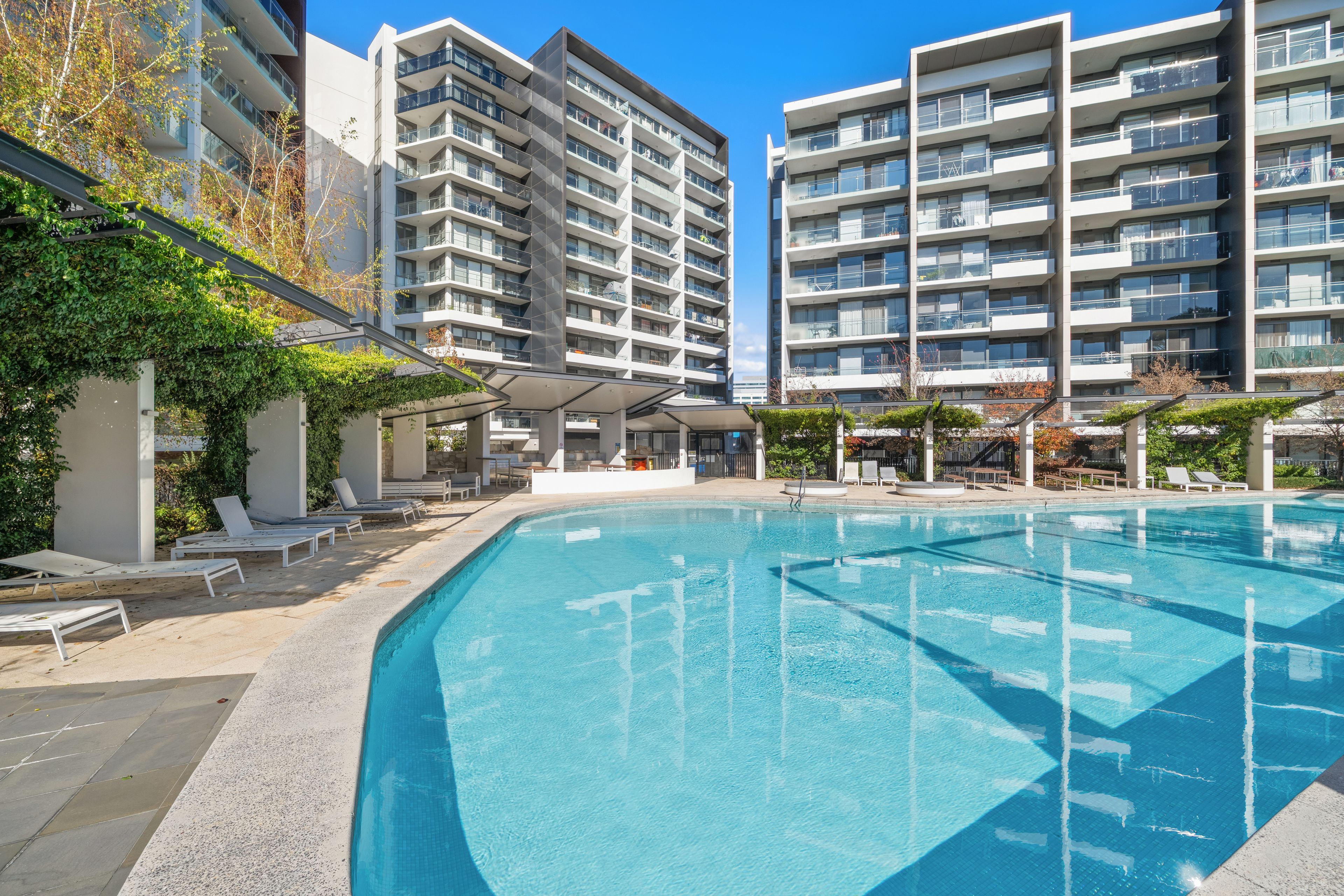 197/7 Irving Street — photo from Ray White Canberra
