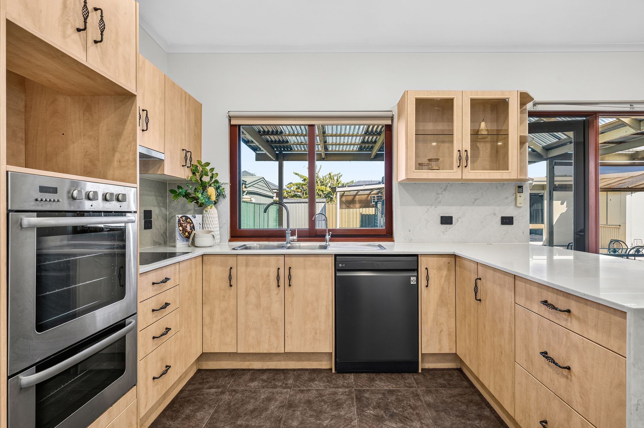111 Oaklands Road — photo 5 of 19