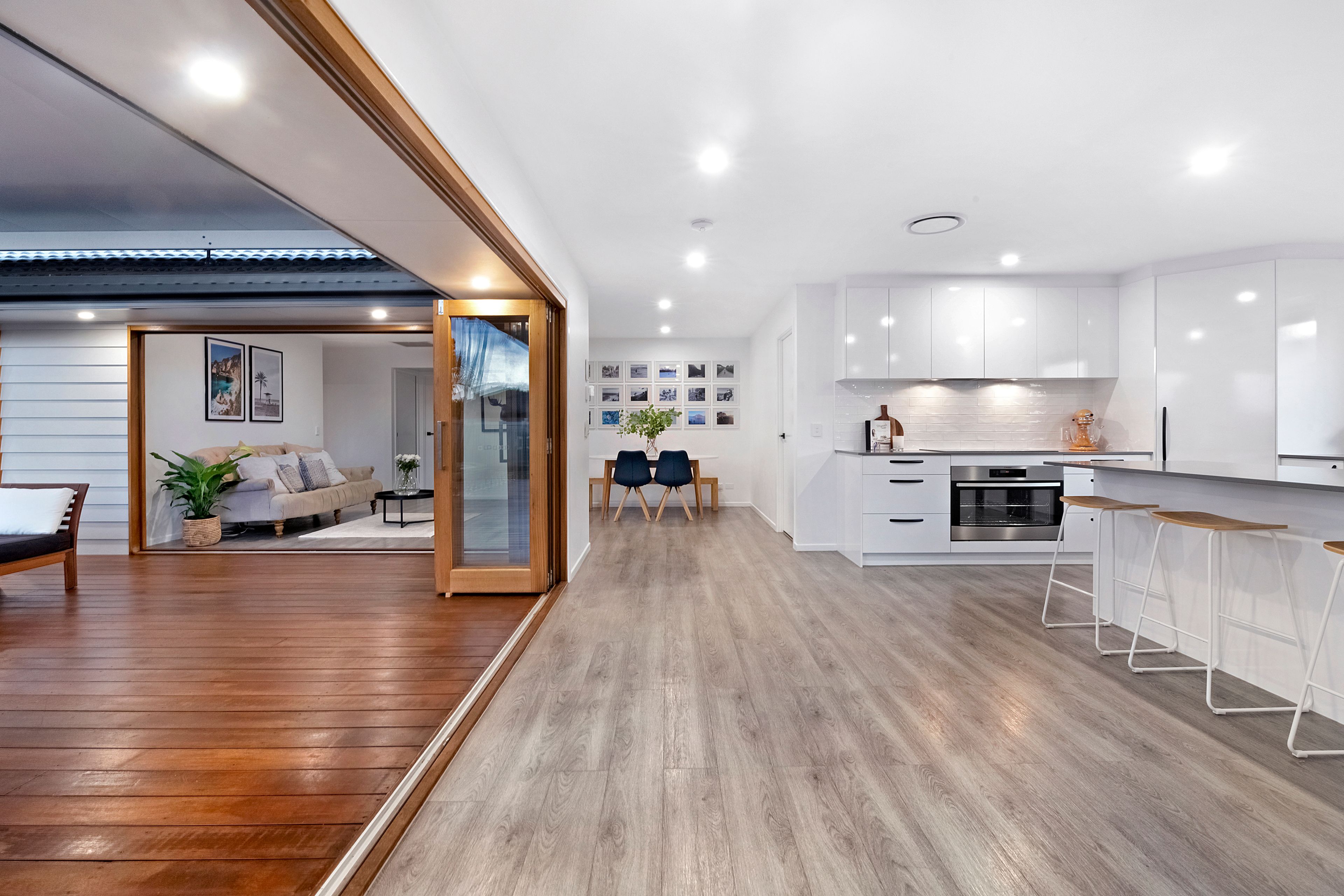 8 Mackay Place, Burleigh Waters, QLD 4220