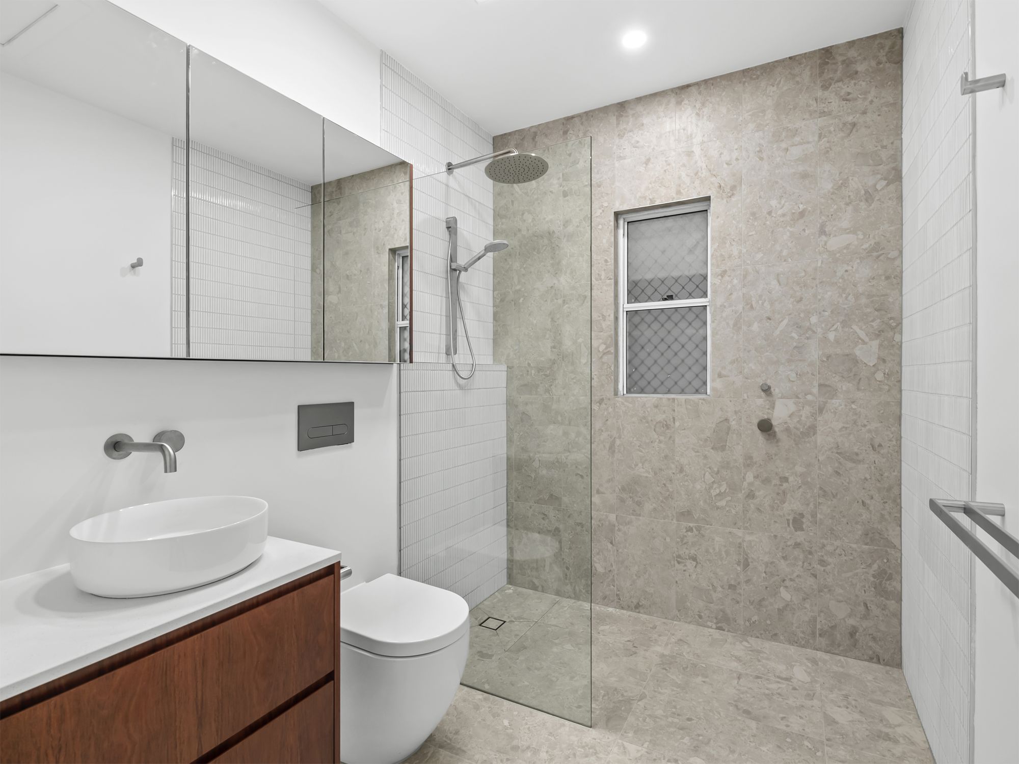 61 Funnell Street — photo 10 of 14