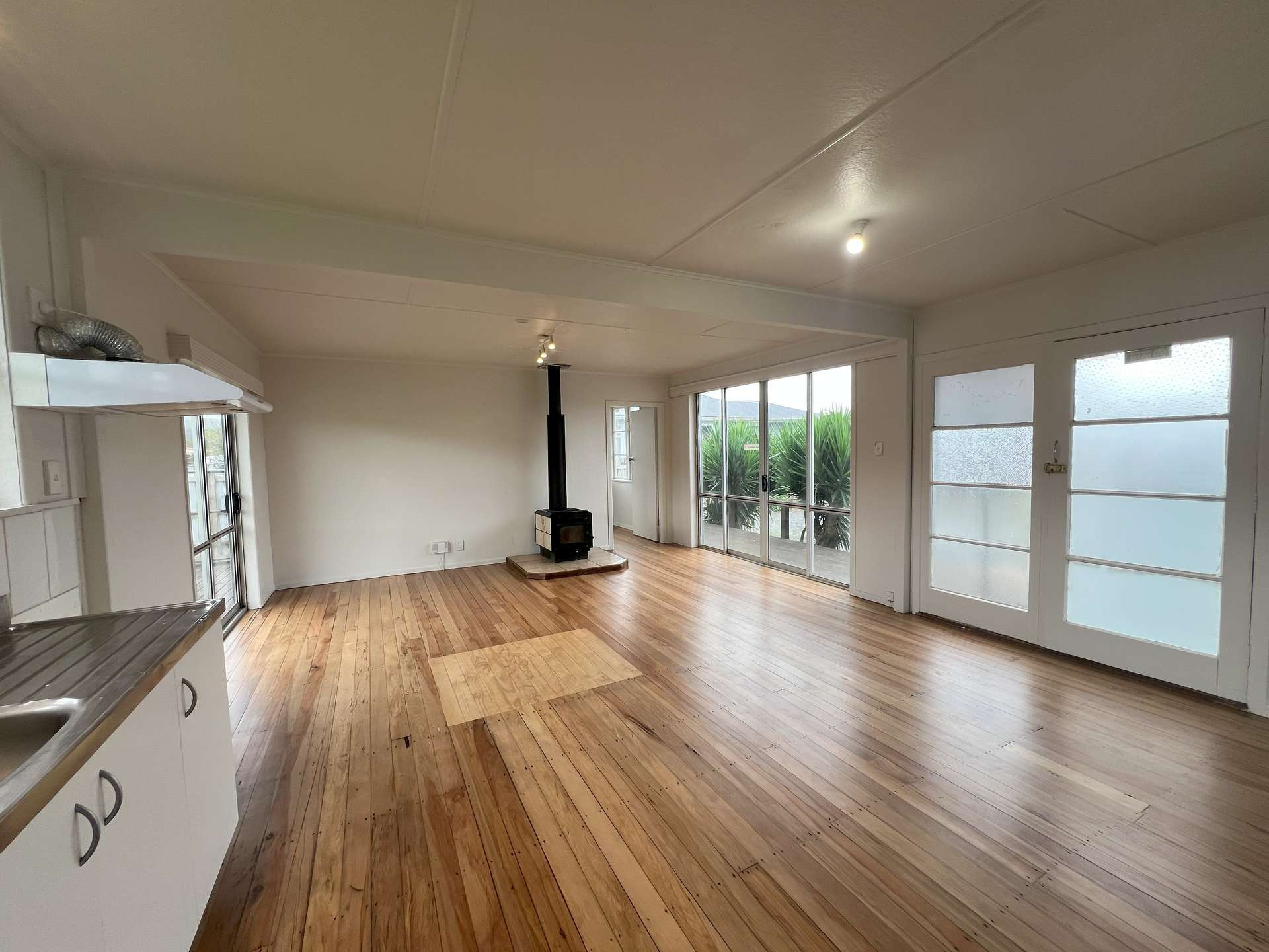 43 Mason Avenue photo 5