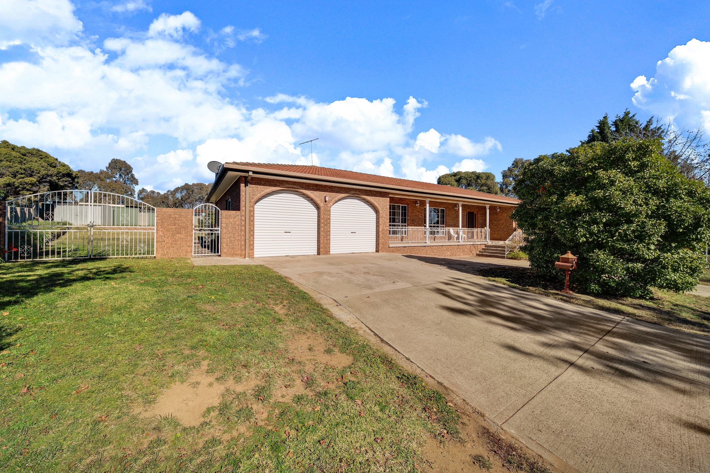 33 Capella Crescent, Giralang, ACT 2617