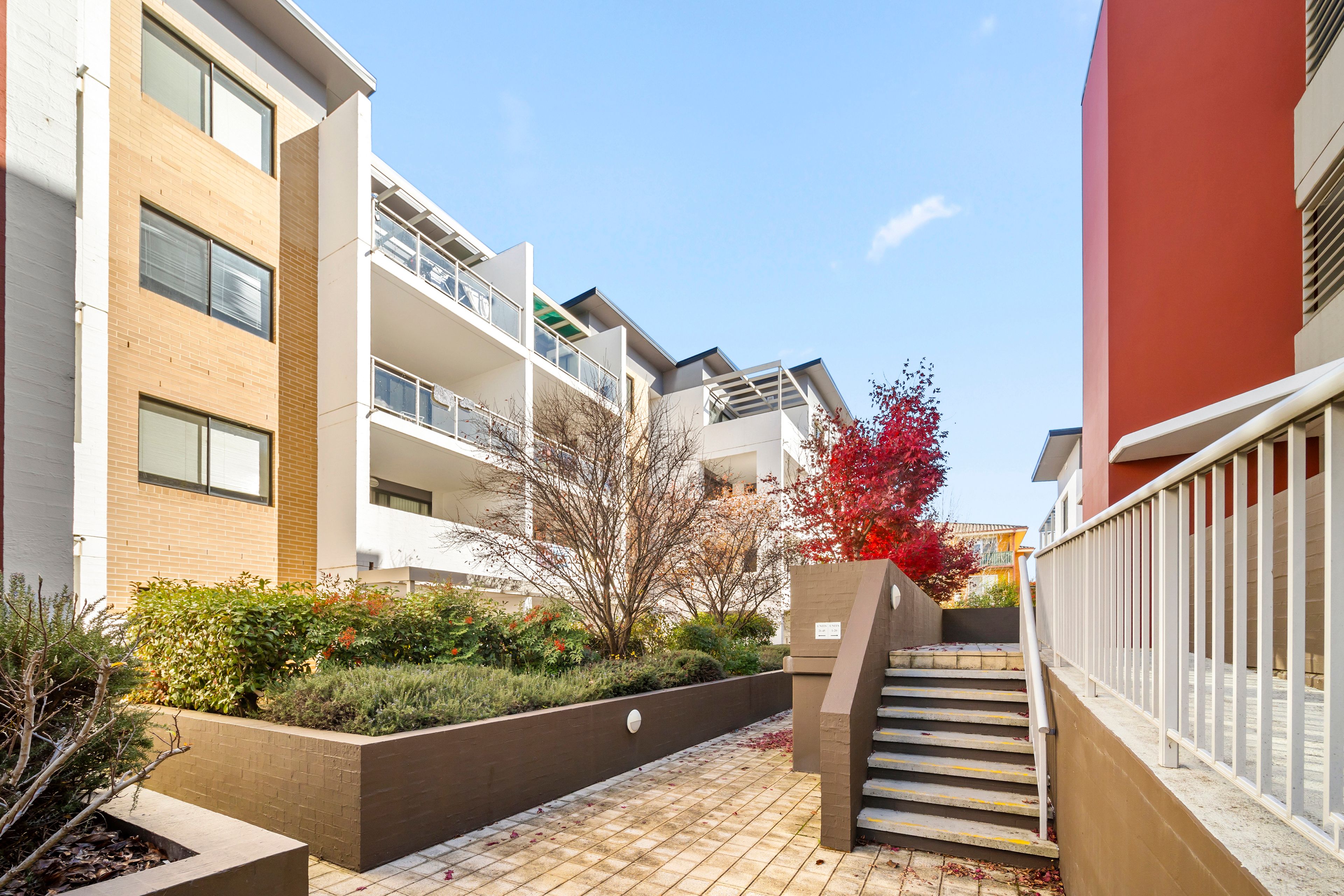 33/3A Stornaway Road, Queanbeyan, NSW 2620 Apartment for Sale Ray