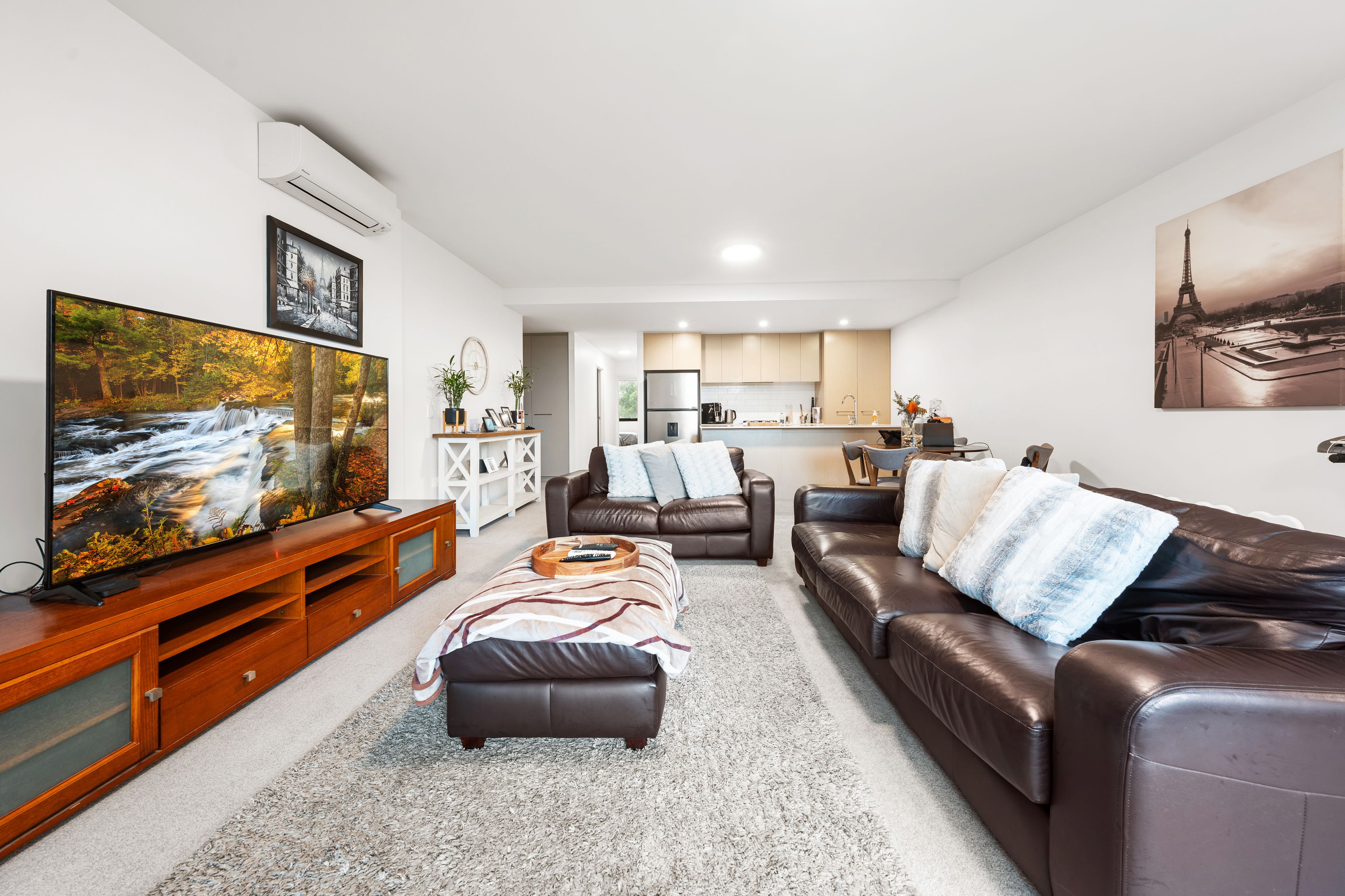 213/2 Calabria Lane, Prairiewood, NSW 2176