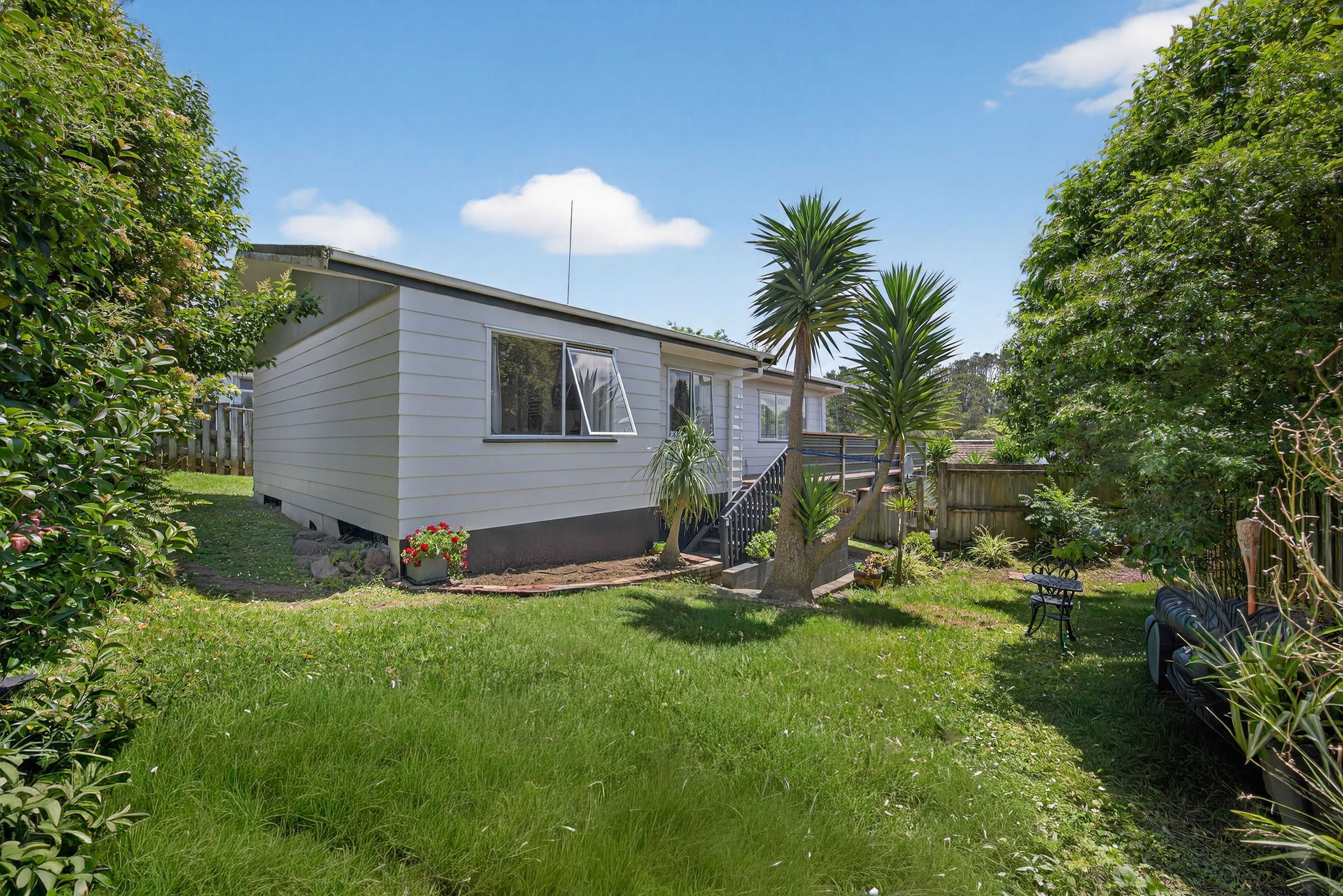 2/32A Helena Street, Massey, Waitakere City