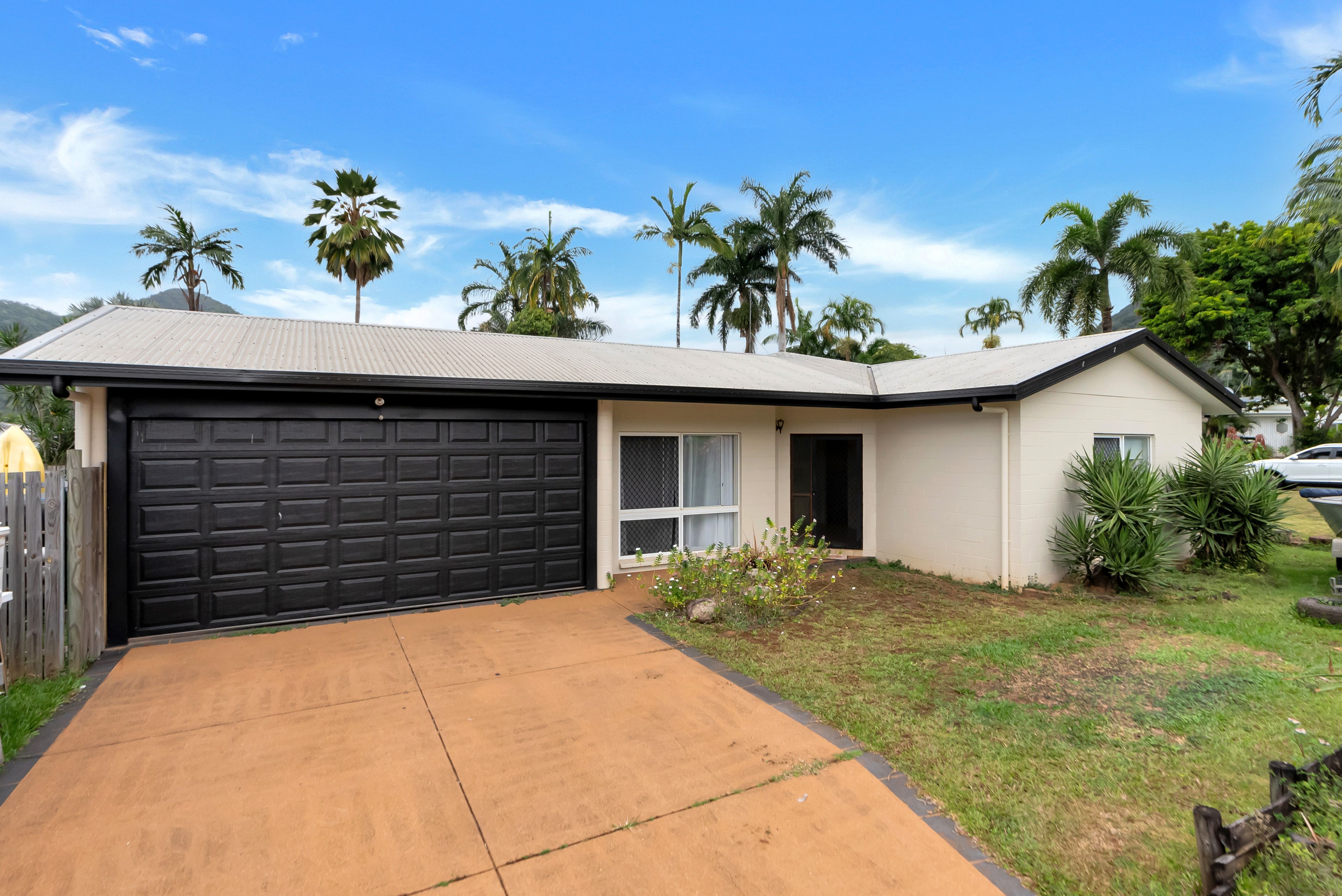 6 Rosewood Close, Redlynch, QLD 4870