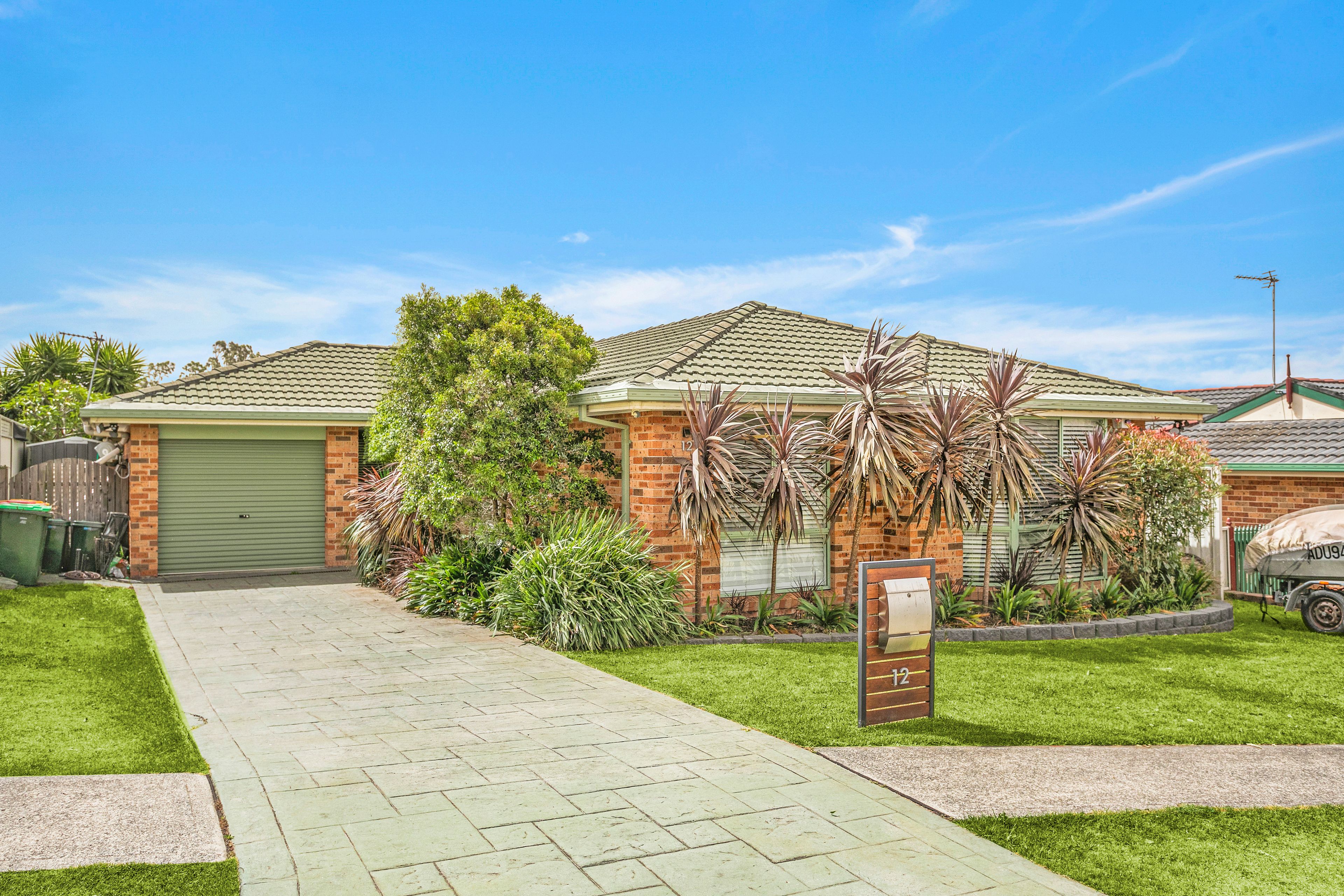 12 Fields Drive, Albion Park, NSW 2527