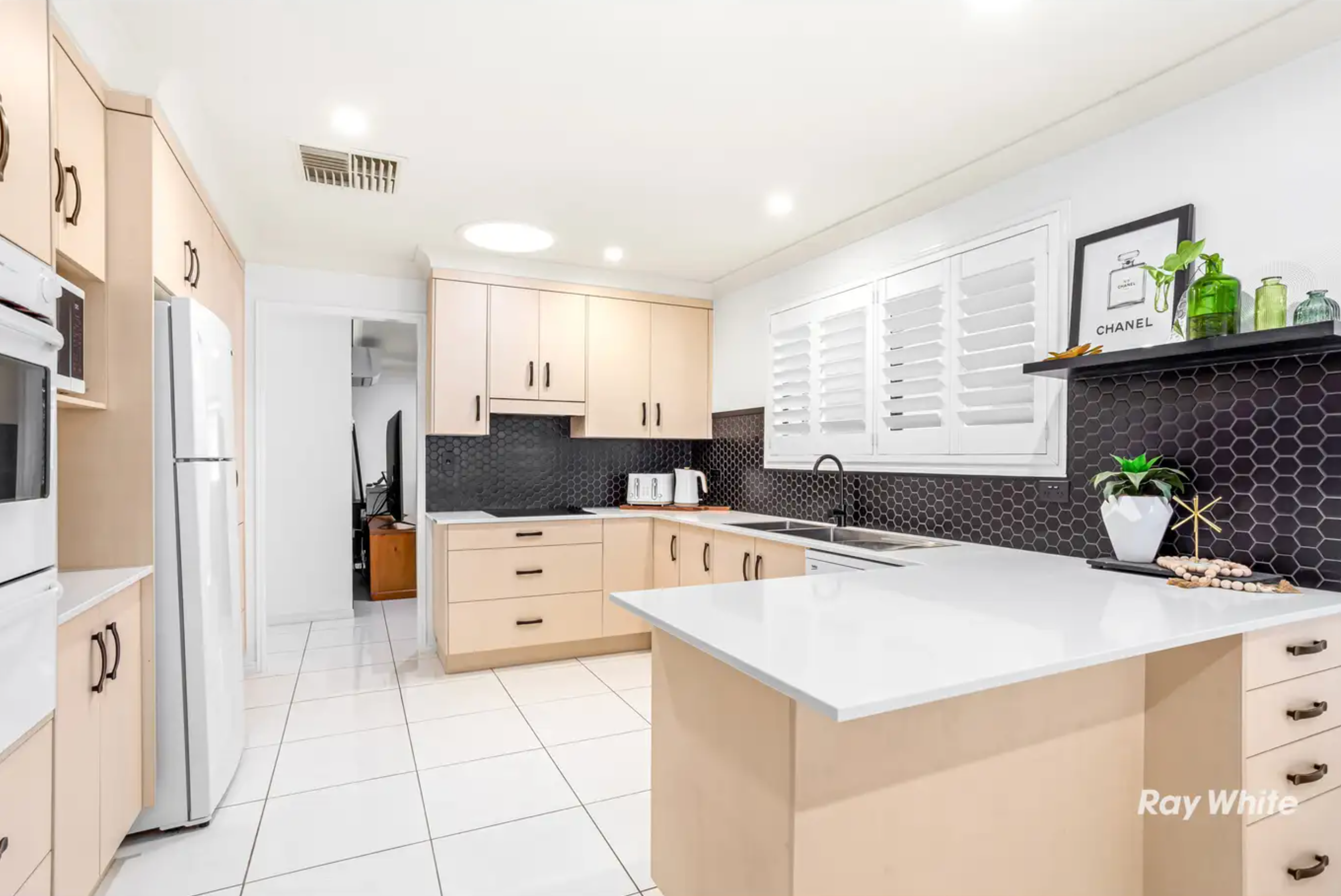 207 Schmidt Street, Frenchville, QLD 4701