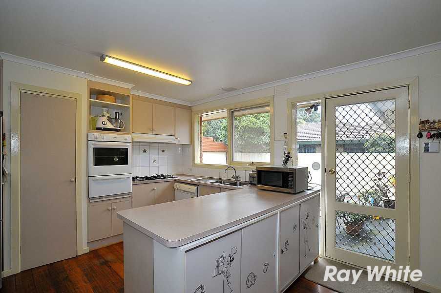 33 Alderford Drive, Wantirna, VIC 3152