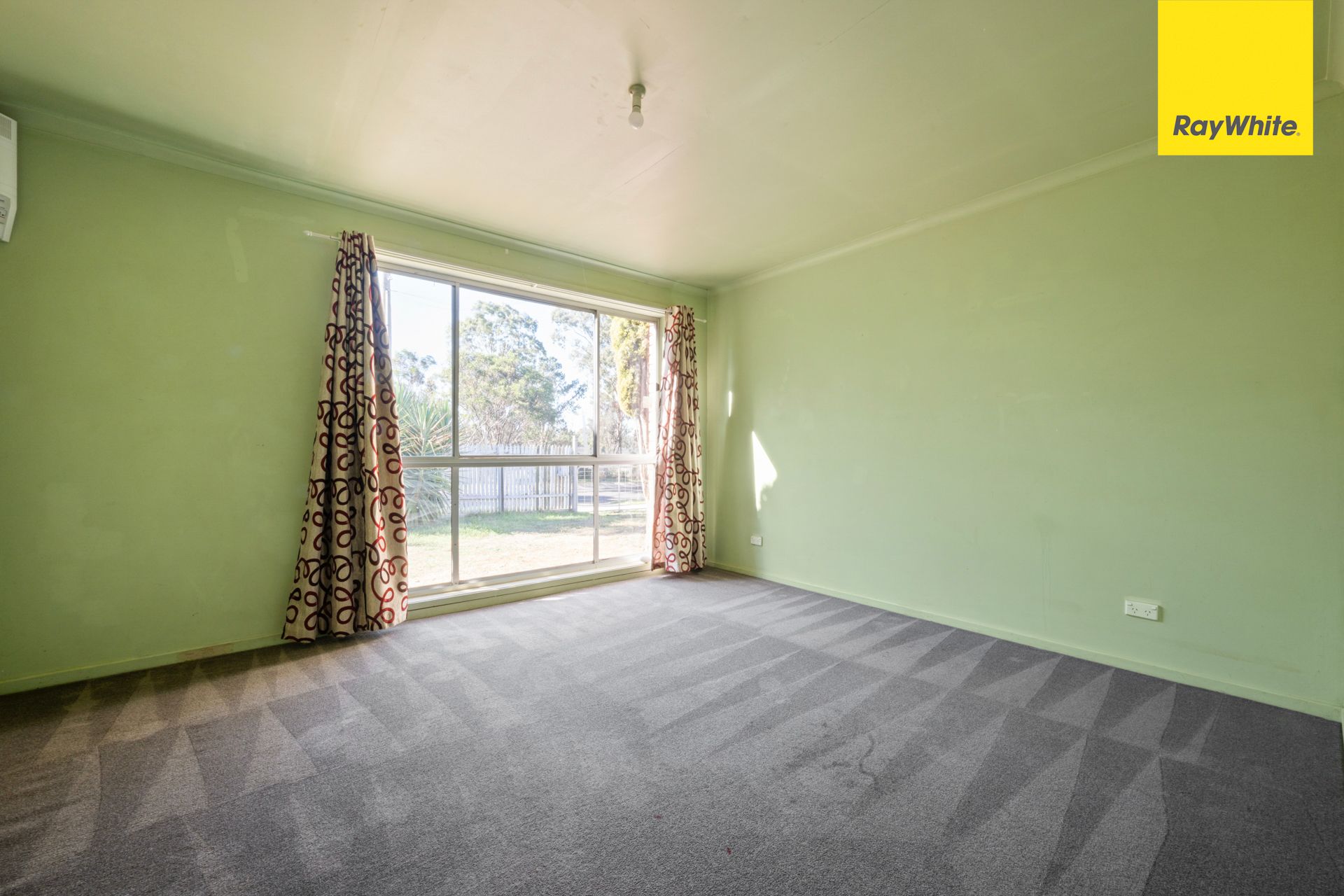 2013 Western Highway, Rockbank, VIC 3335