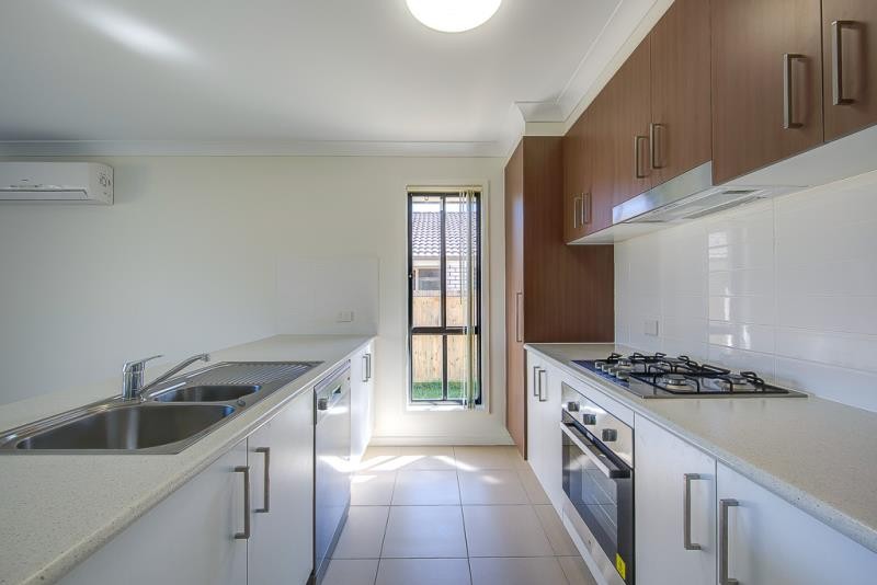10A Tombay Court, Crestmead, QLD 4132