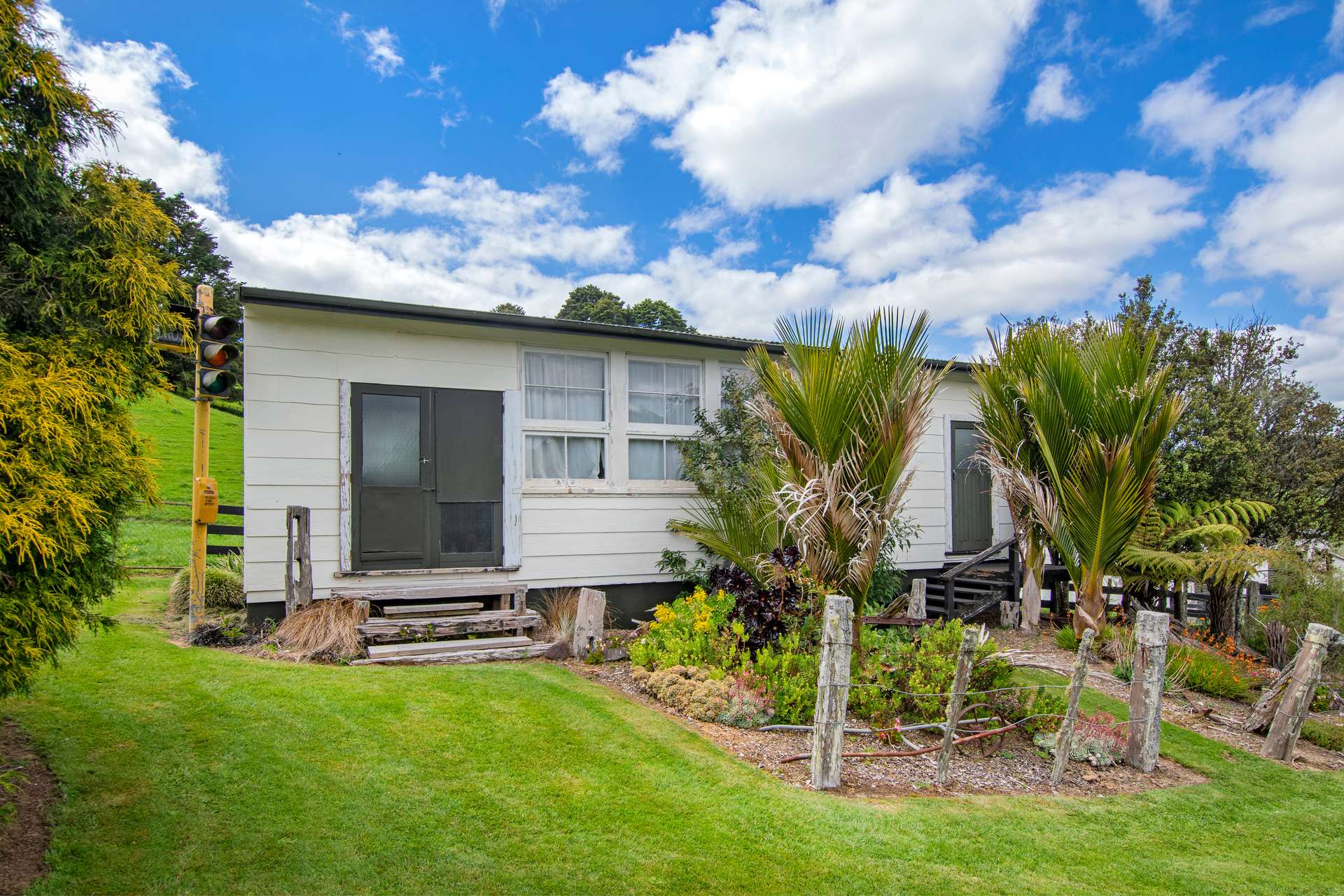 1366 Hukerenui Road photo 24