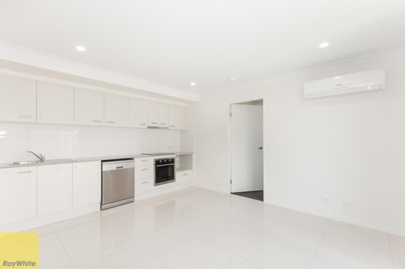 2/25 Azure Street, Rosewood, QLD 4340