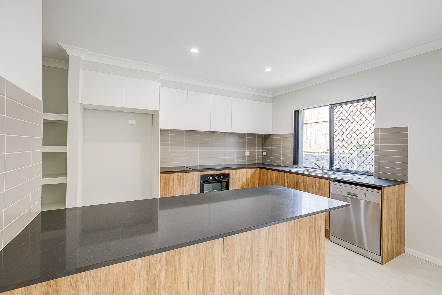 17 Grevillea Way, Park Ridge, QLD 4125