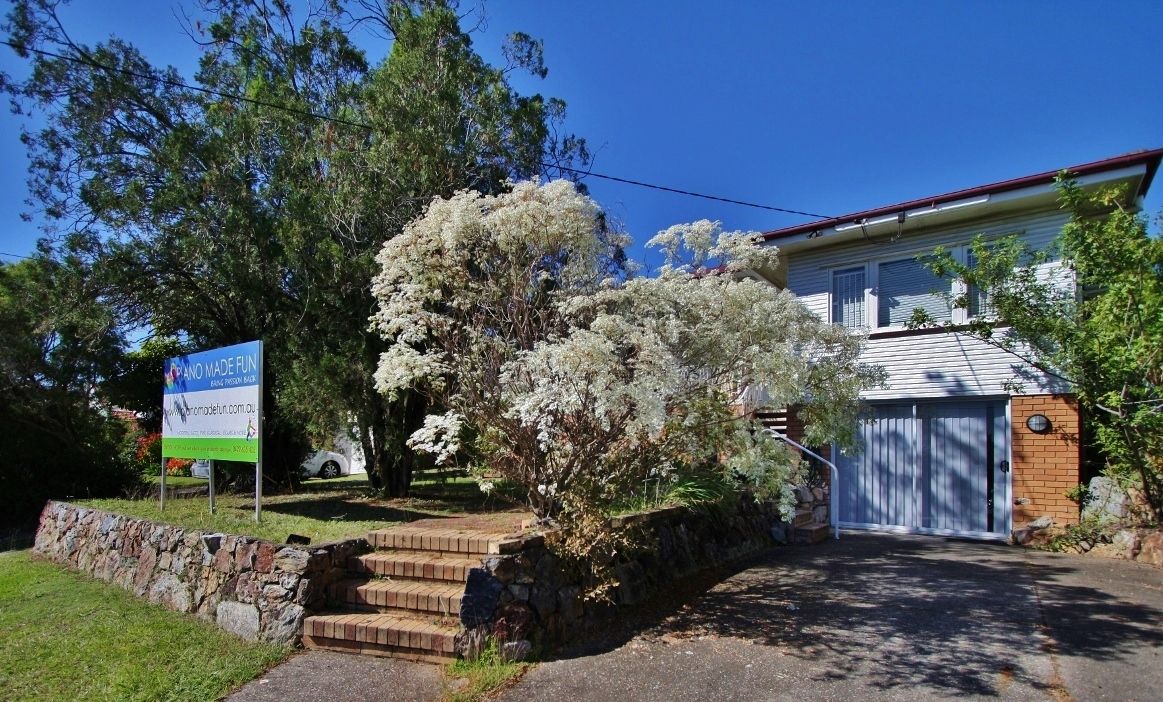 138 Sterculia Avenue, Holland Park West, QLD 4121