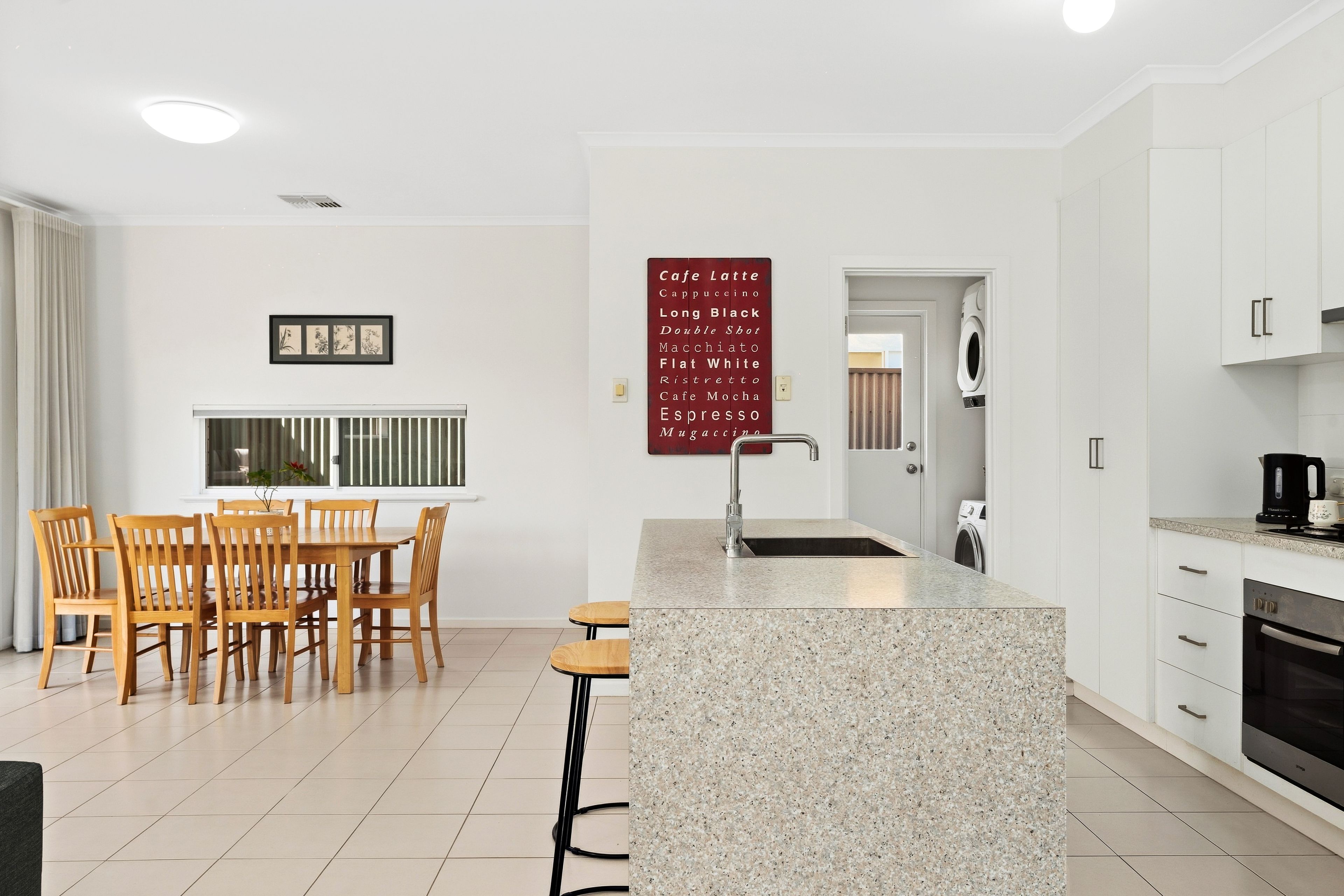 8 Sugarloaf Lane — photo 6 of 20