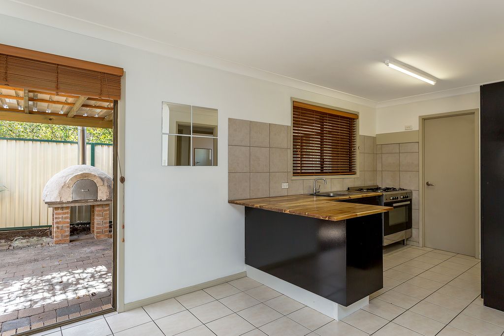 1/211 Government Road, Labrador, QLD 4215