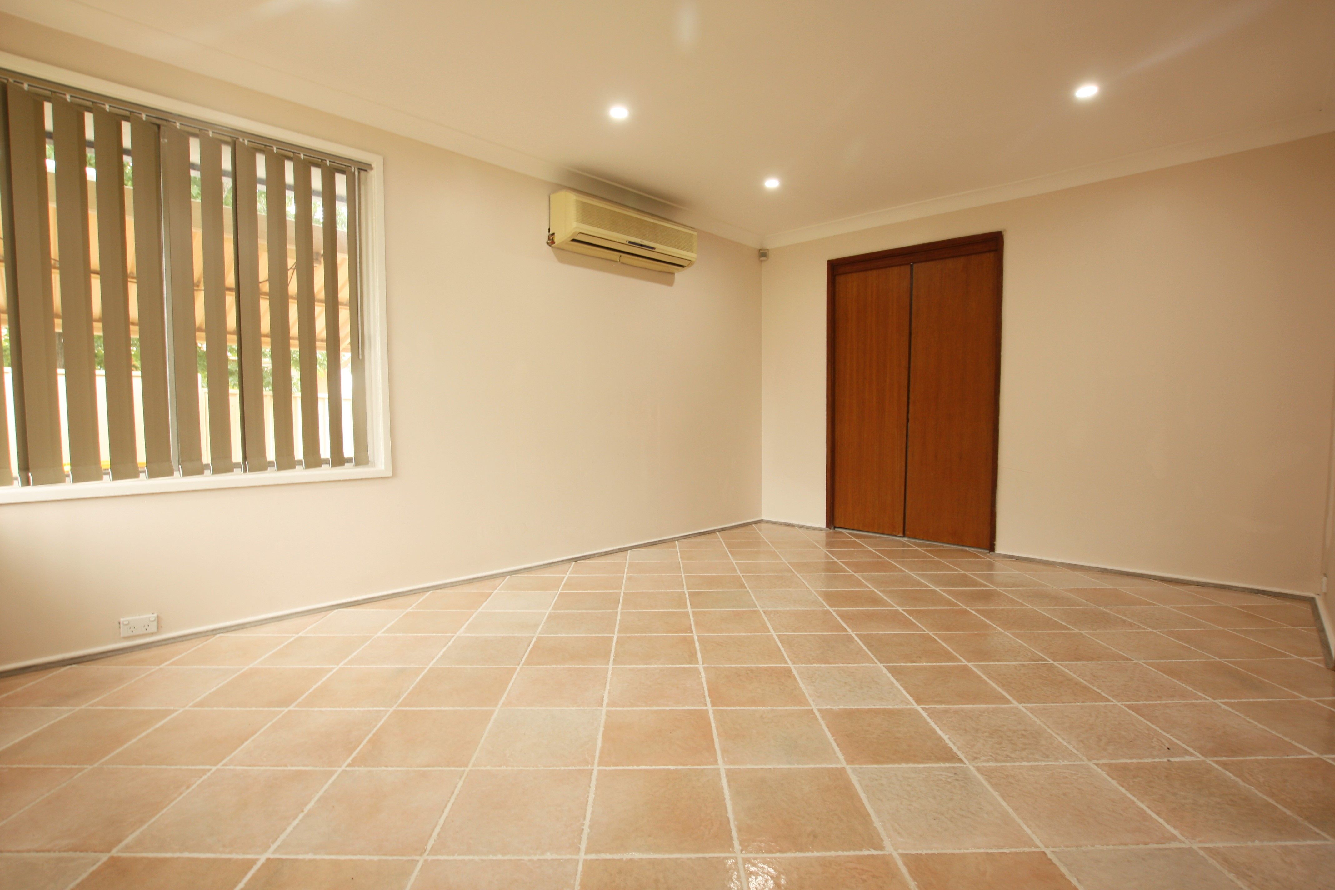 2 Murray Street, Campbelltown, NSW 2560