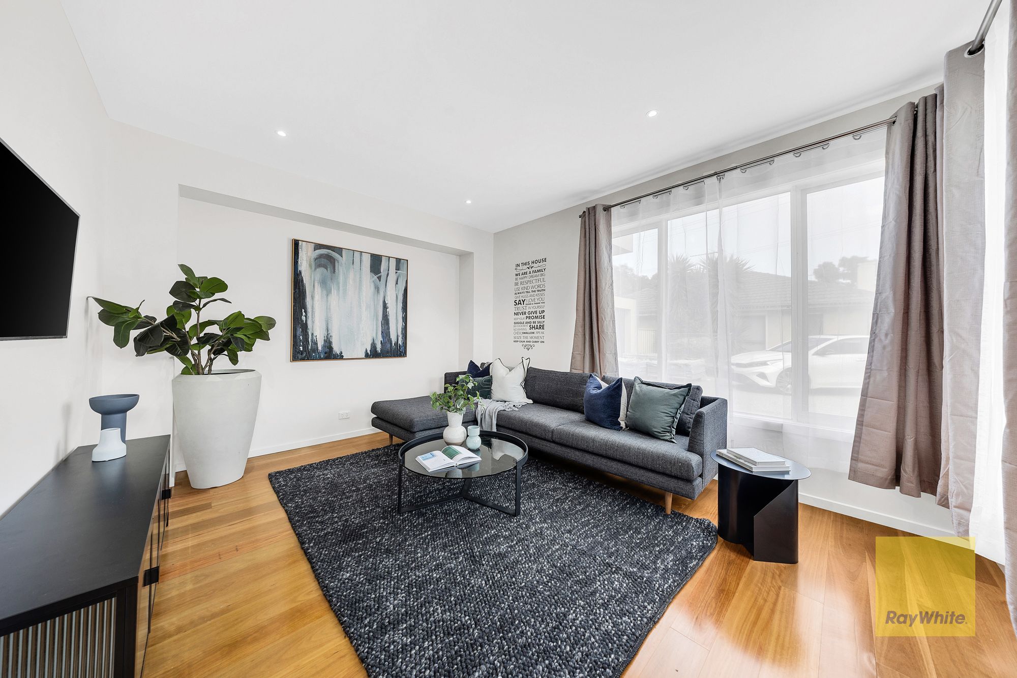 2/844 Ballarat Road, Deer Park, VIC 3023