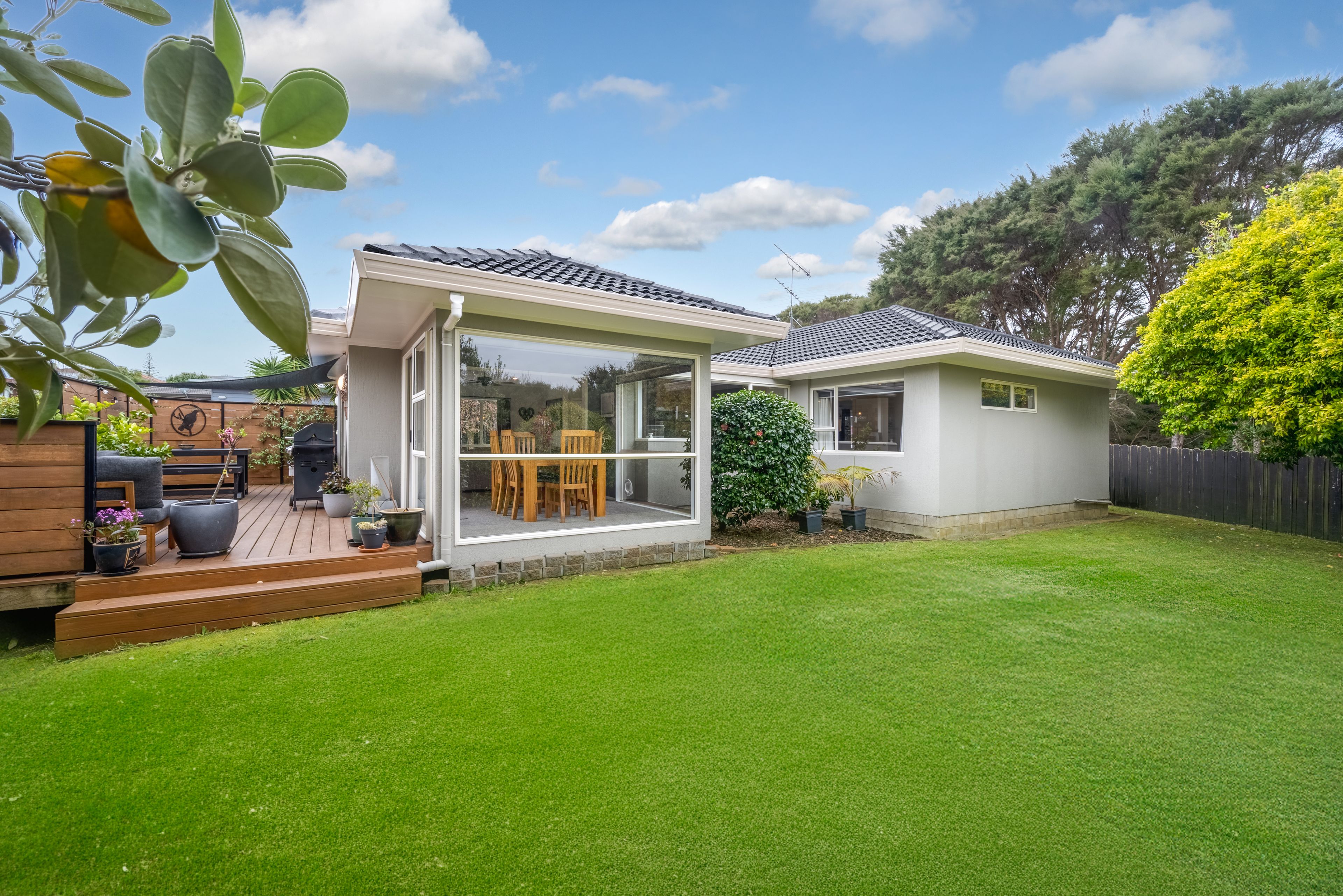 61 Gosford Drive, Botany Downs, Manukau City