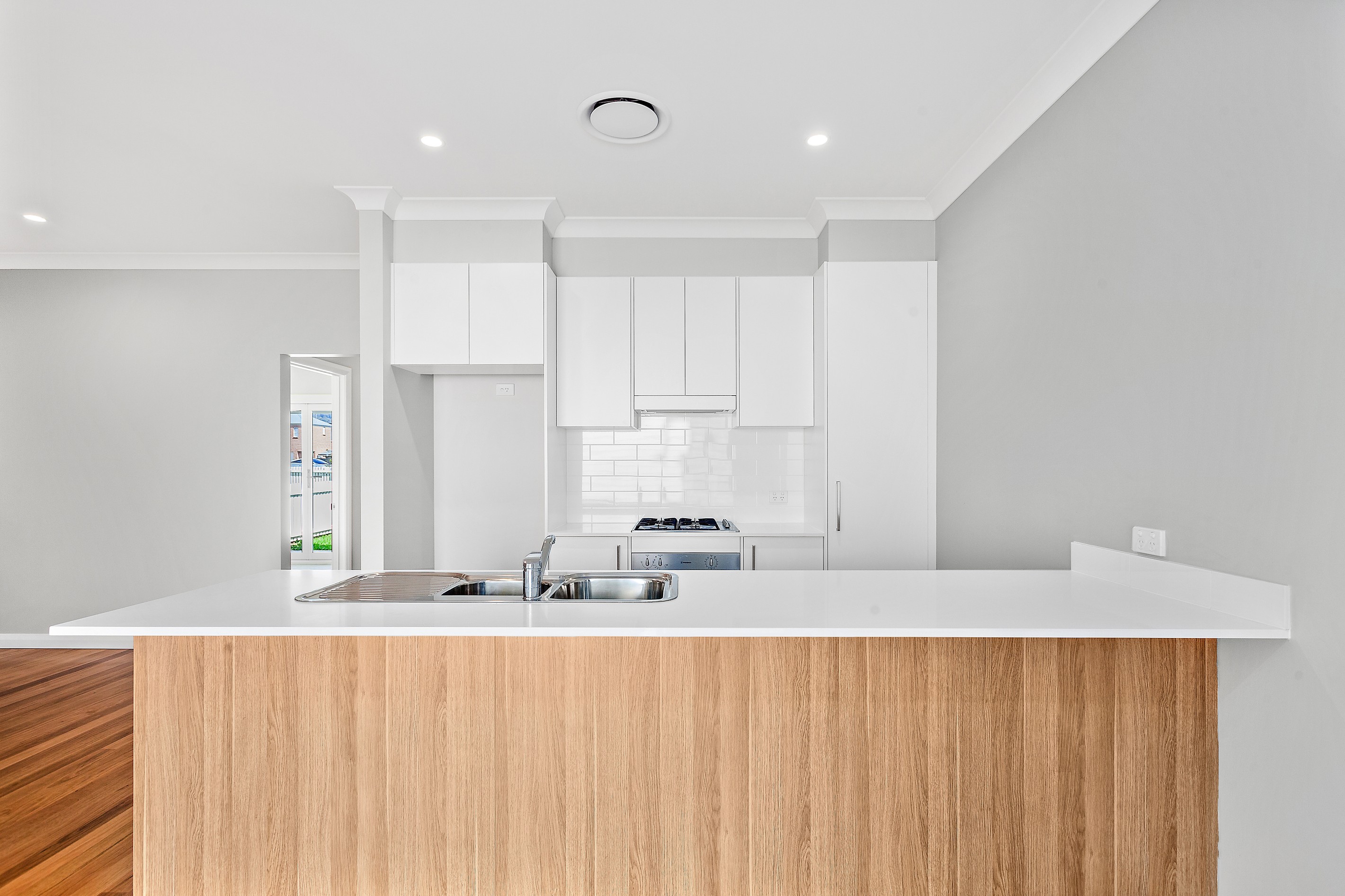 21 Balmoral Parade, Tullimbar, NSW 2527