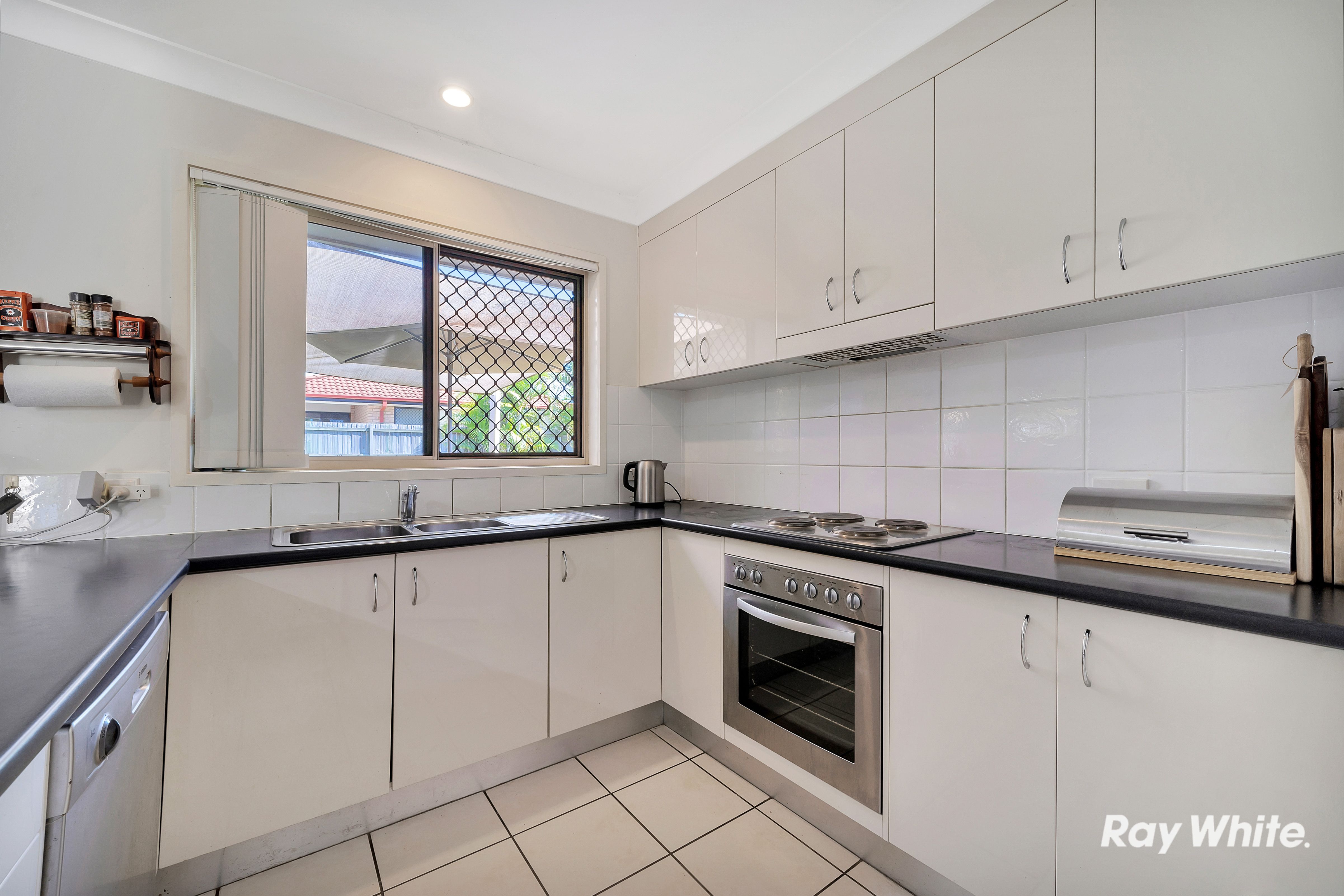 47 Lockyer Place, Crestmead, QLD 4132