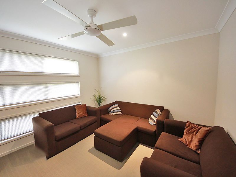 52 Duporth Crescent, Dakabin, QLD 4503