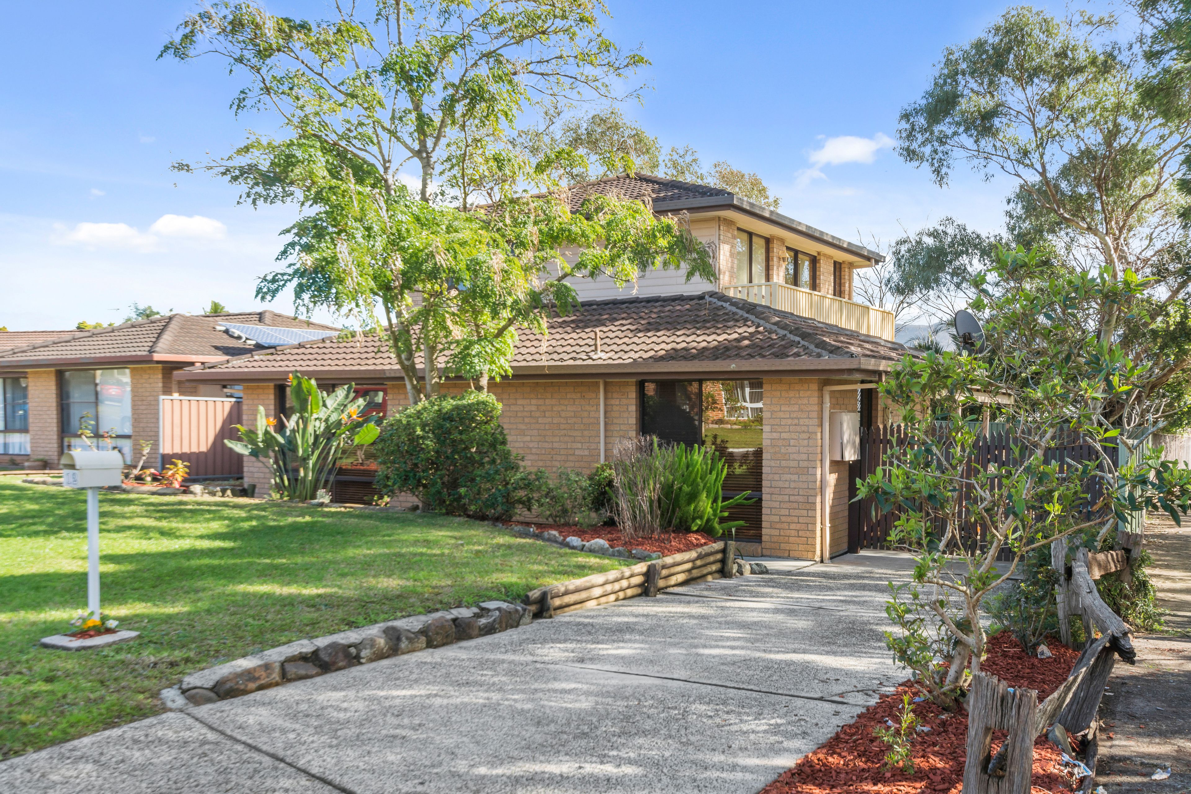 12 Golden Grove, Albion Park NSW 2527