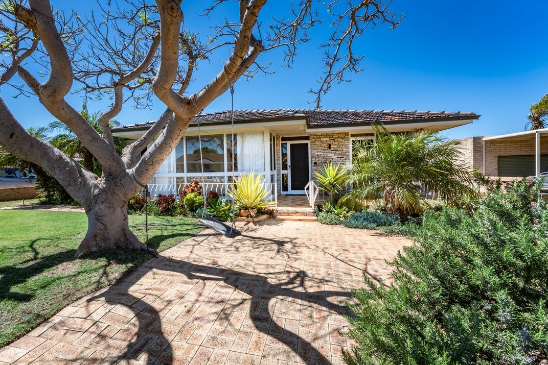 4 Thomas Avenue , Geraldton WA 6530