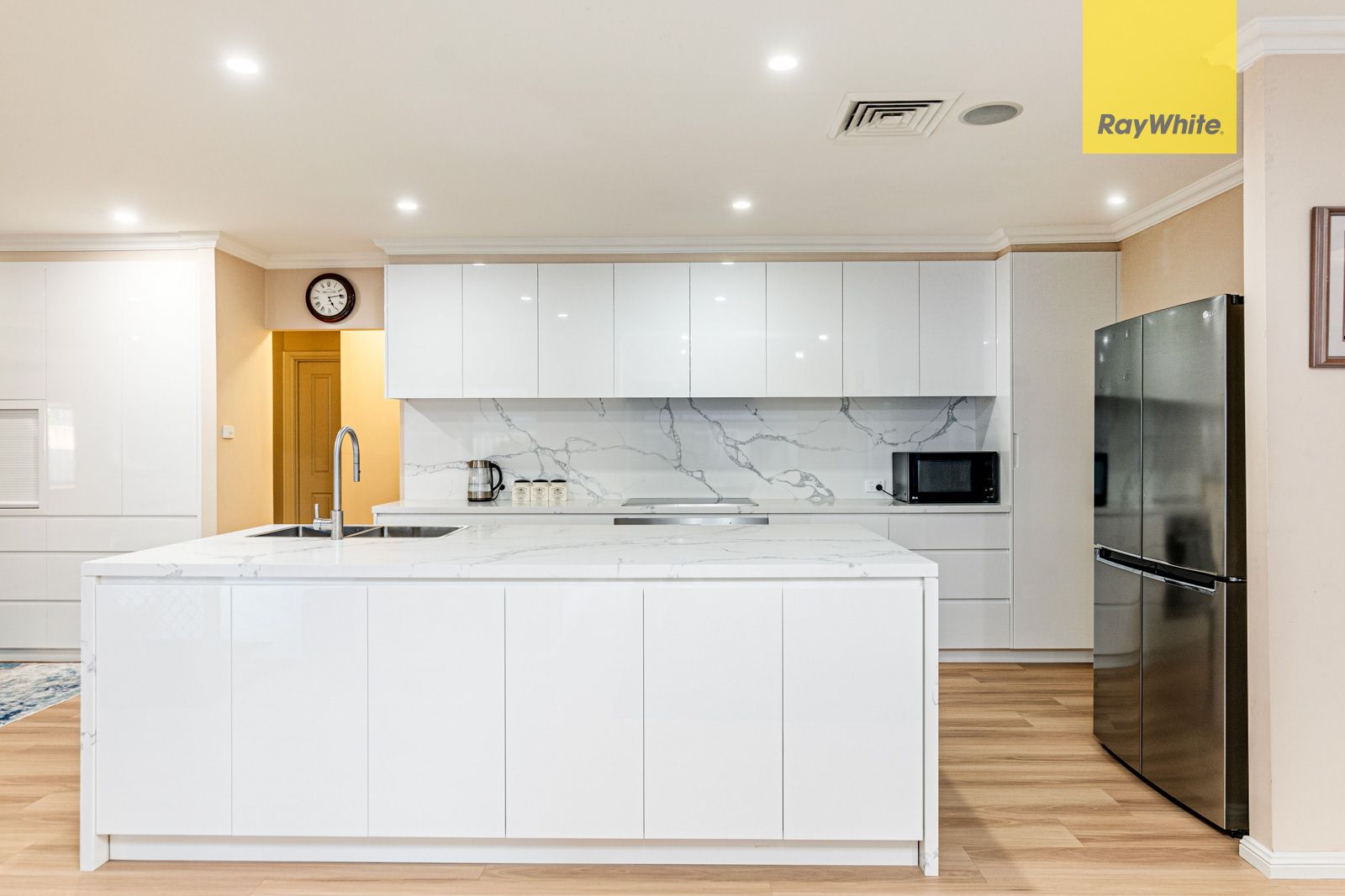 48 Valenti Crescent, Kellyville, NSW 2155, photo 2