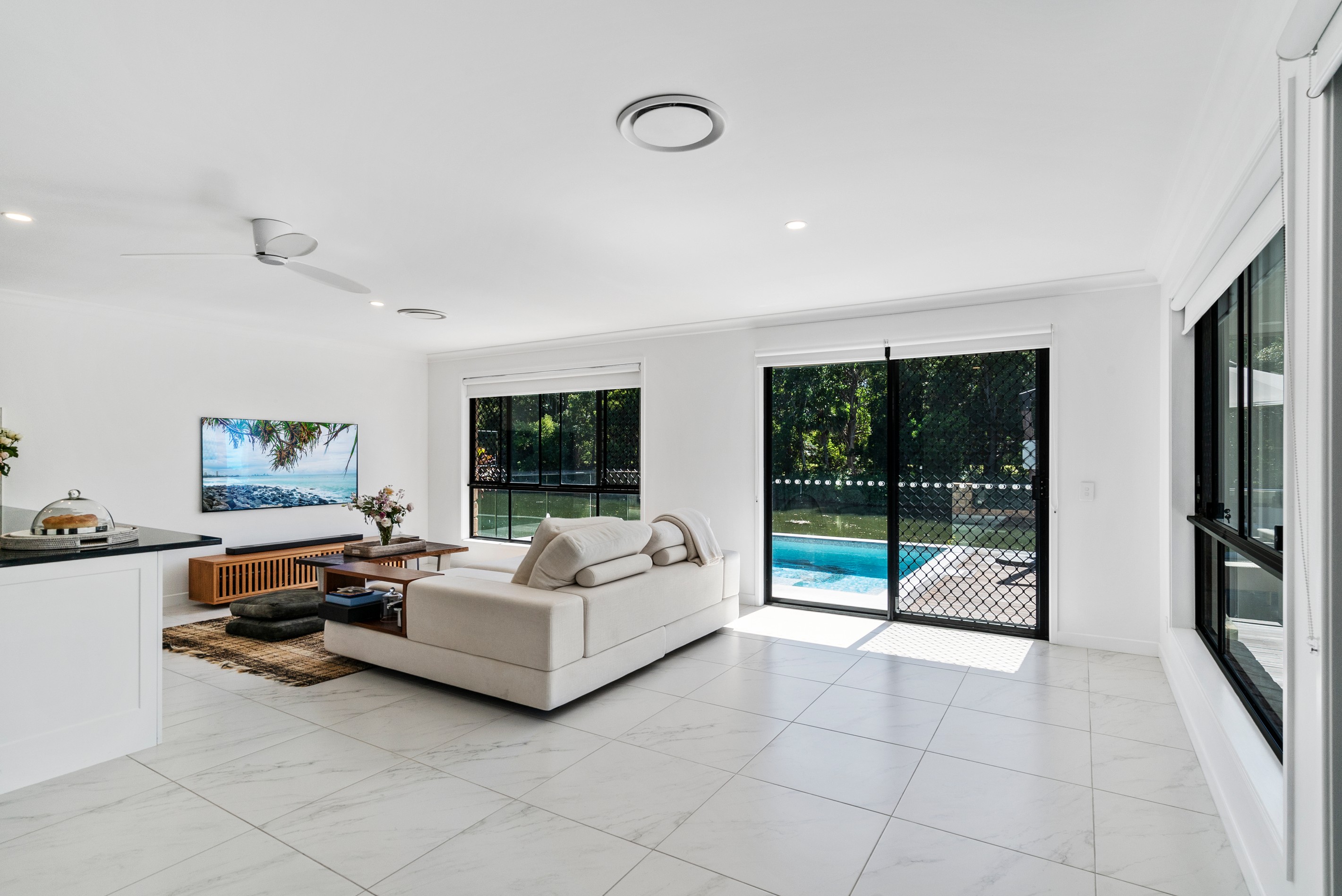 11 Cosmos Court, Elanora, QLD 4221