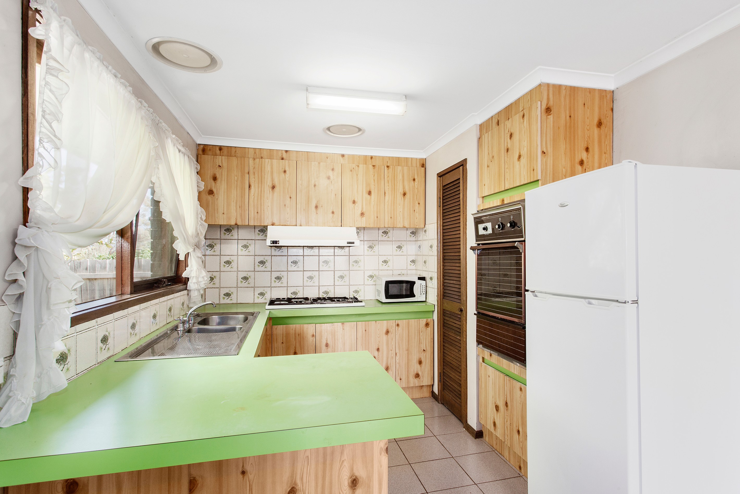 44 Davanzo Avenue, Clarinda, VIC 3169