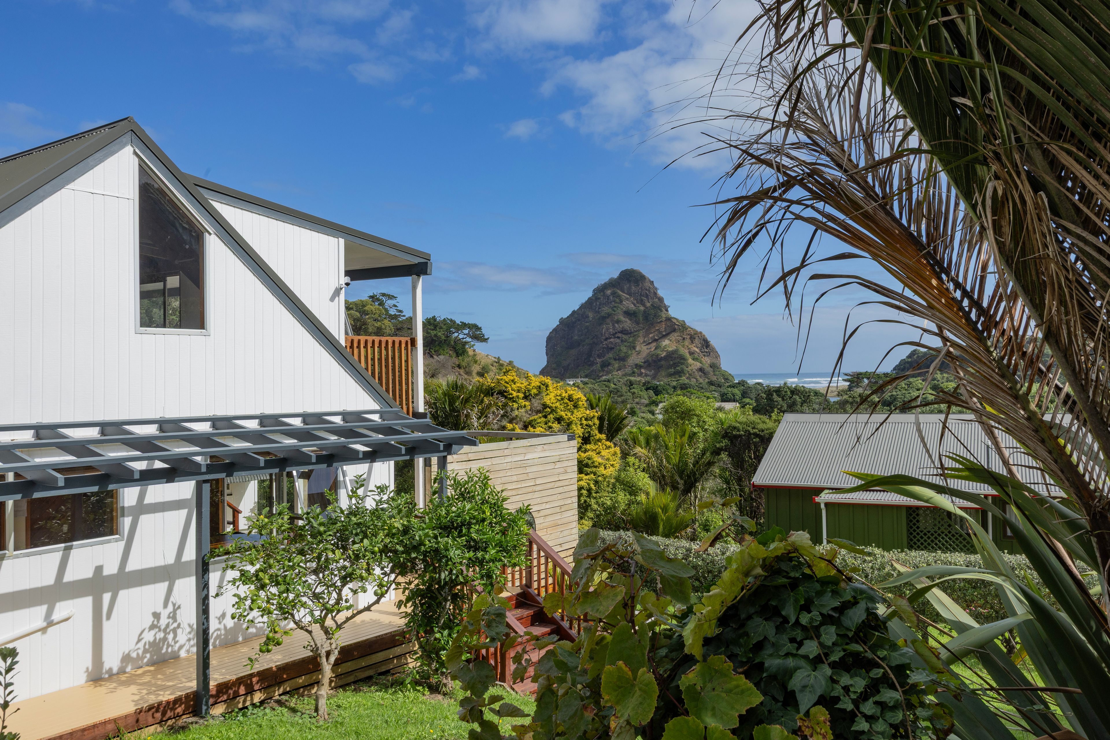 51 Seaview Road, Piha, Waitakere City