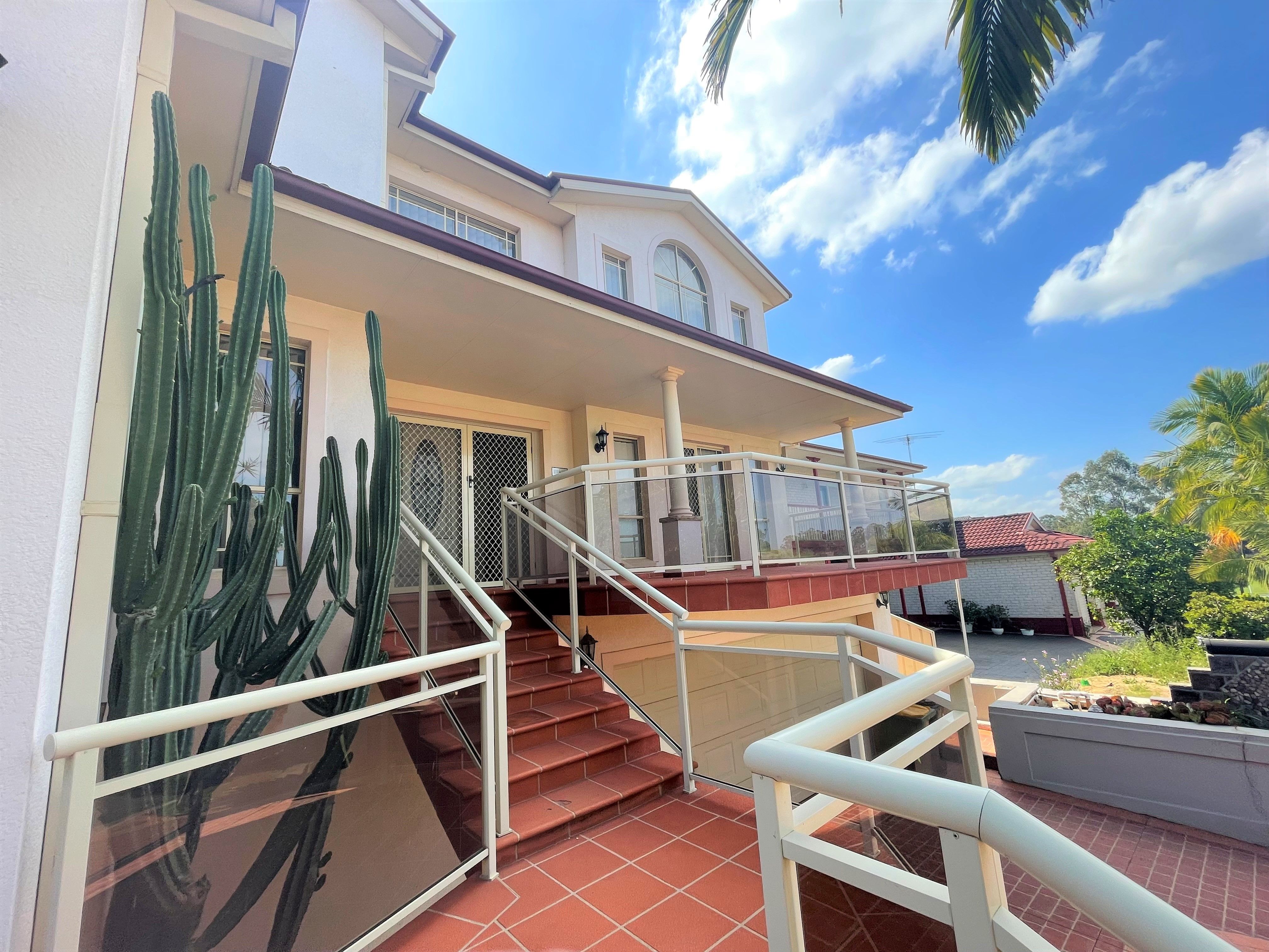 42 Moorhouse Crescent, Edensor Park, NSW 2176