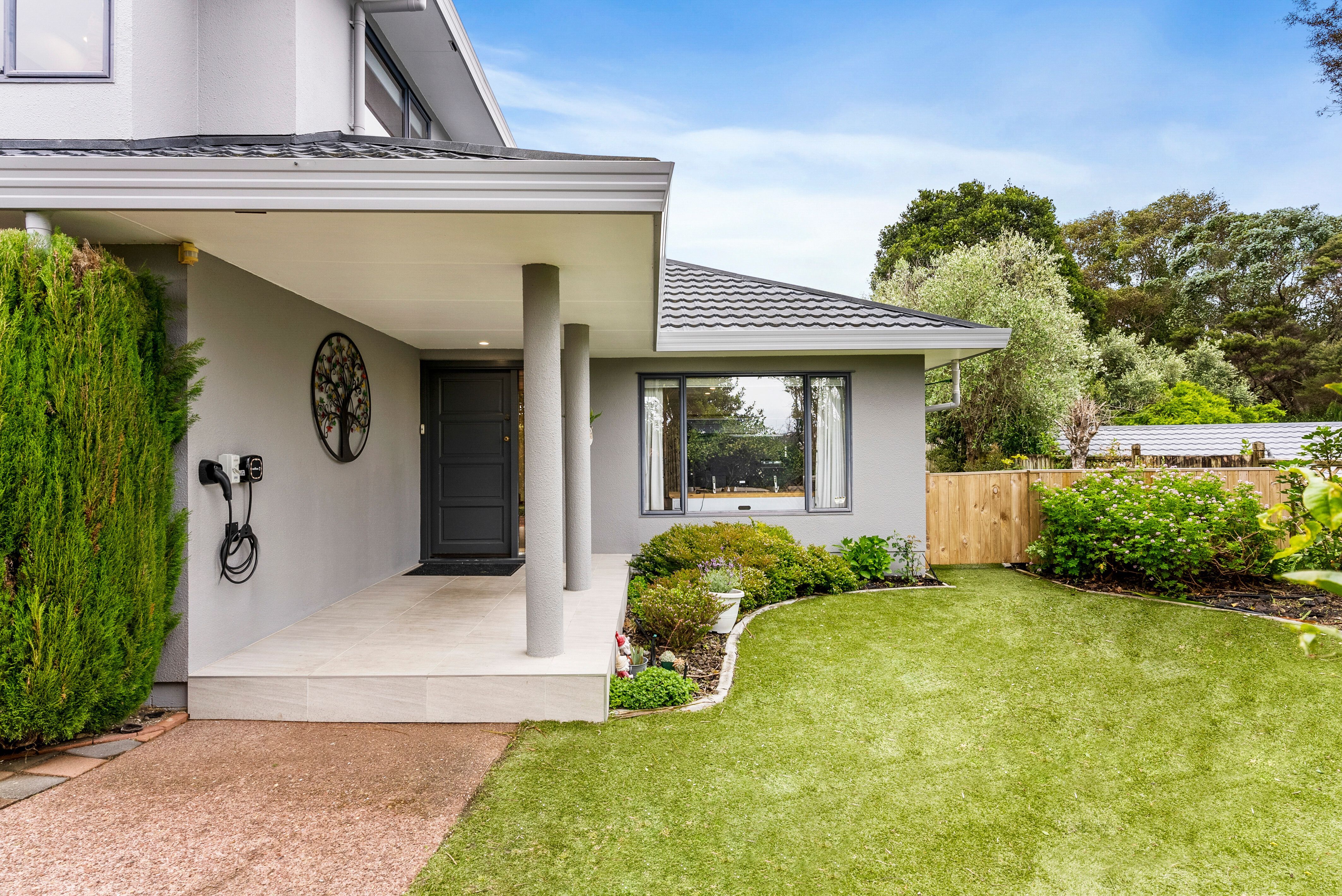 12 La Roche Place, Northcote, North Shore City